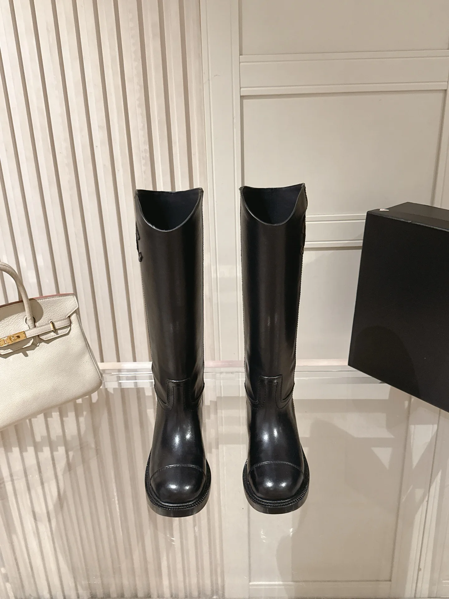Сапоги Женские Chanel 17892583