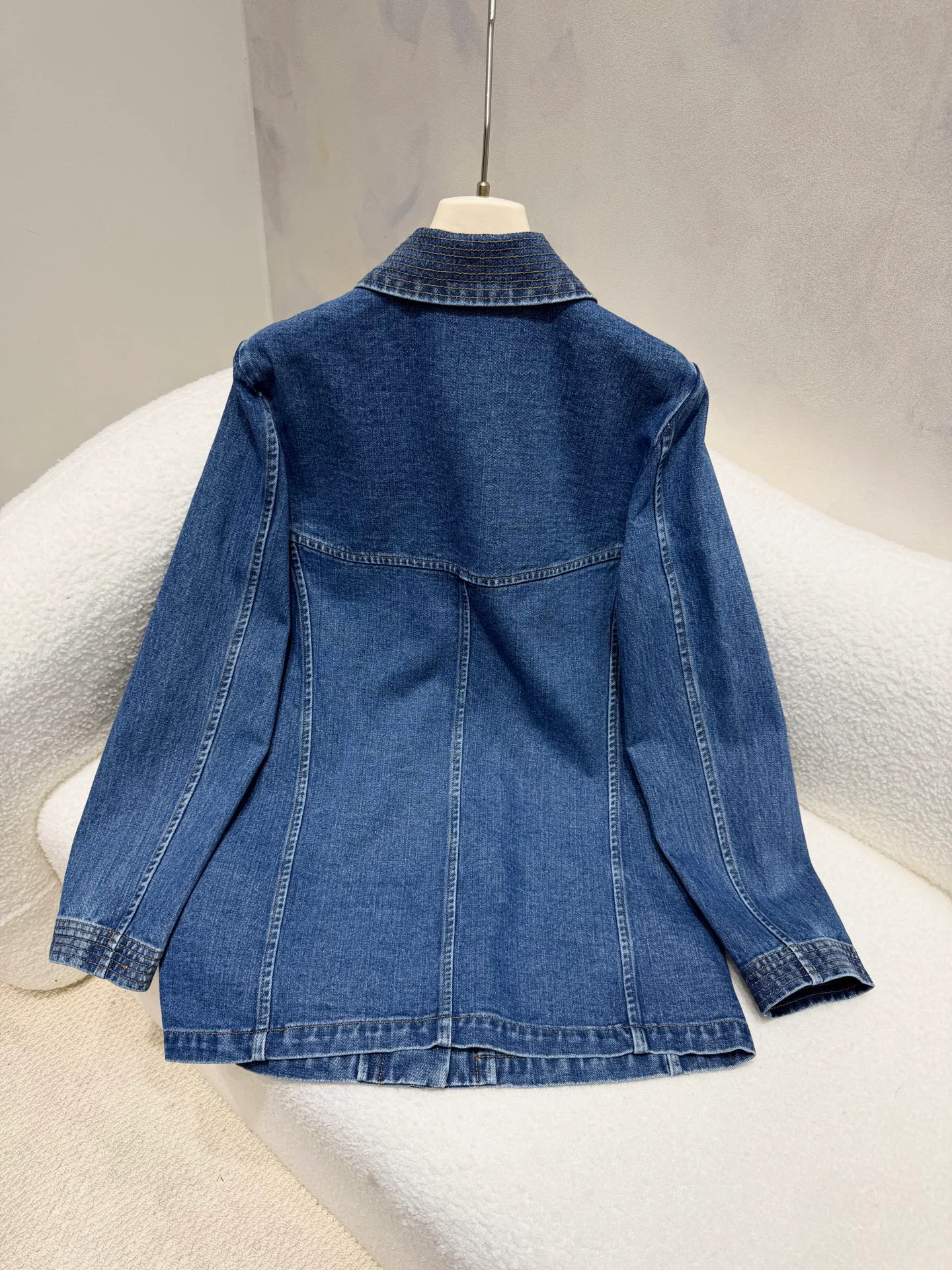 Жакеты Женские Vetements 12829594