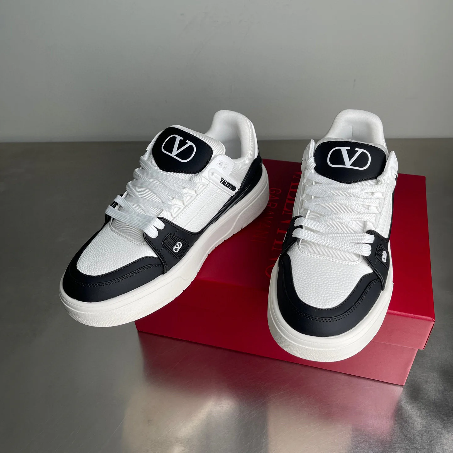 Кроссовки Женские Valentino 2733302