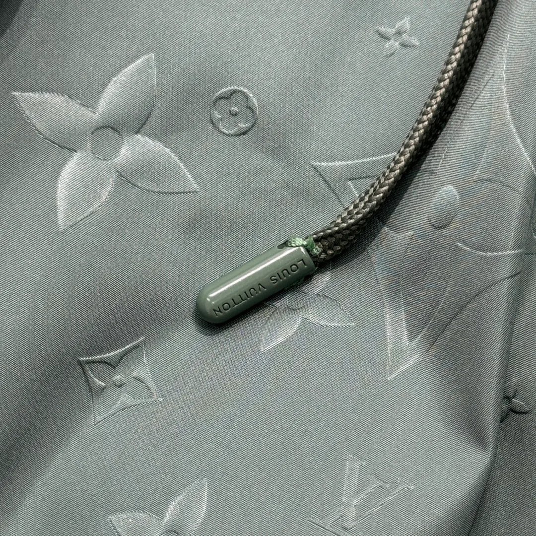 Шорты Мужские Louis Vuitton 12231123