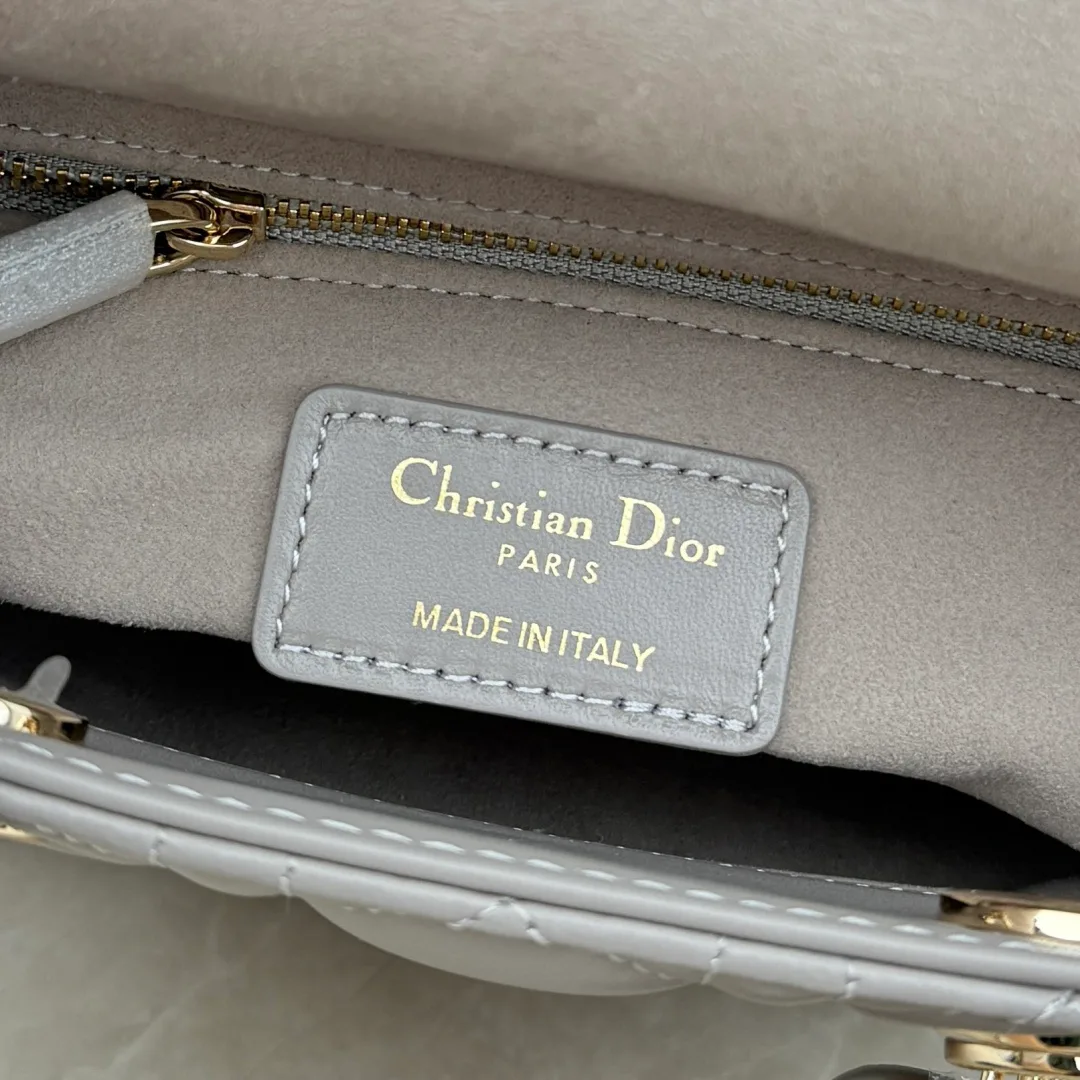 Классические Сумки Женские Christian Dior 18116222