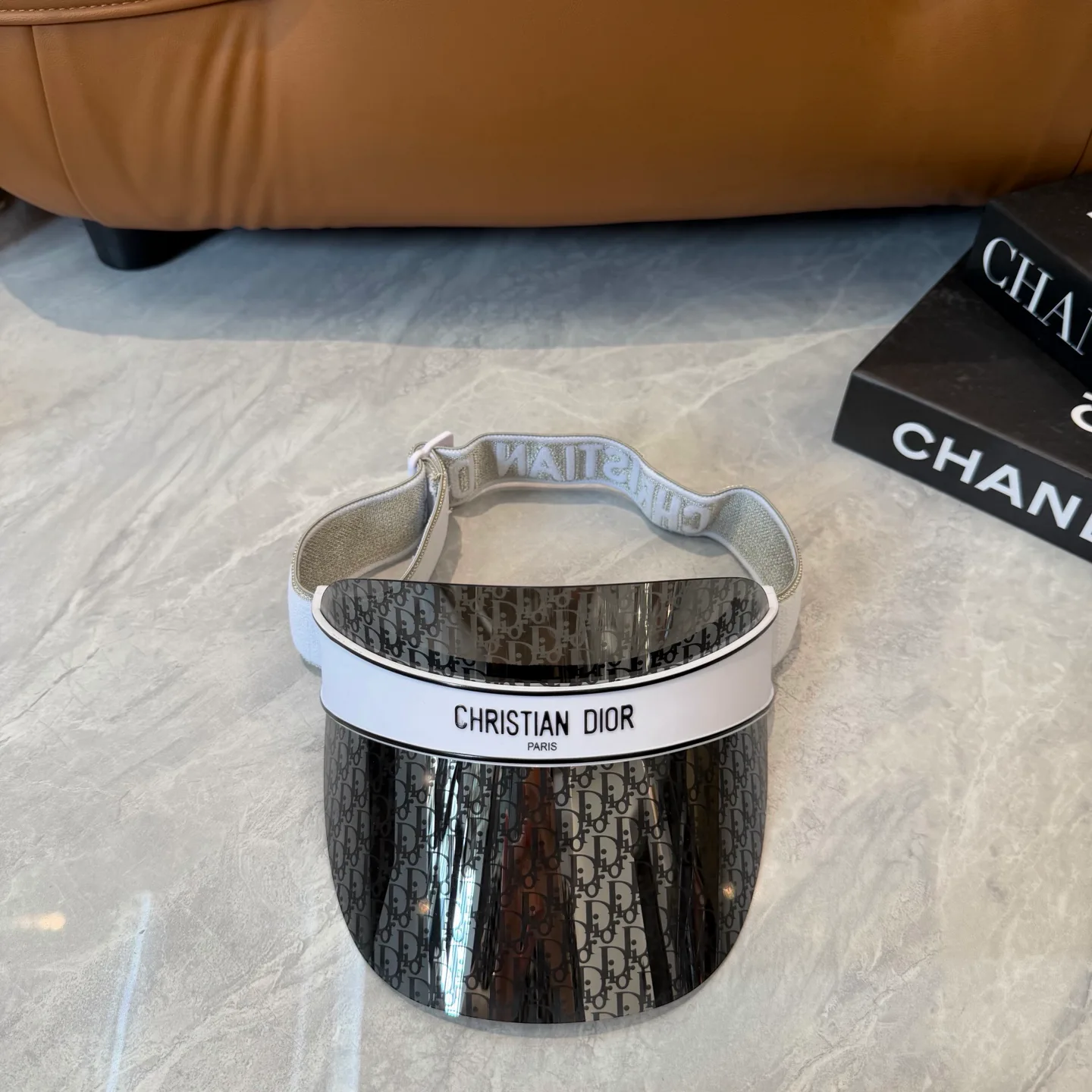 Головные Уборы Christian Dior 13294391