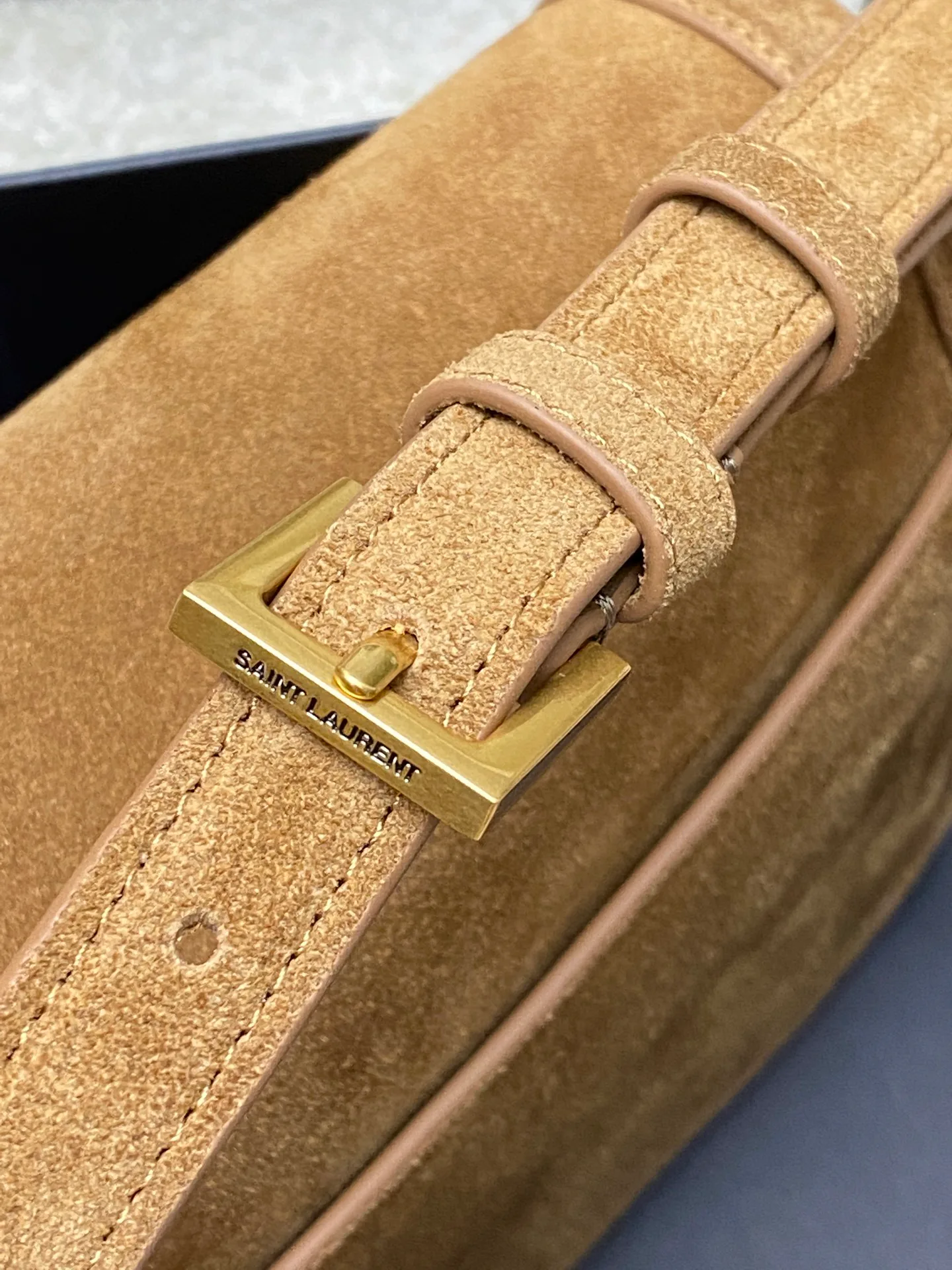 Классические Сумки Женские Saint Laurent 11886296
