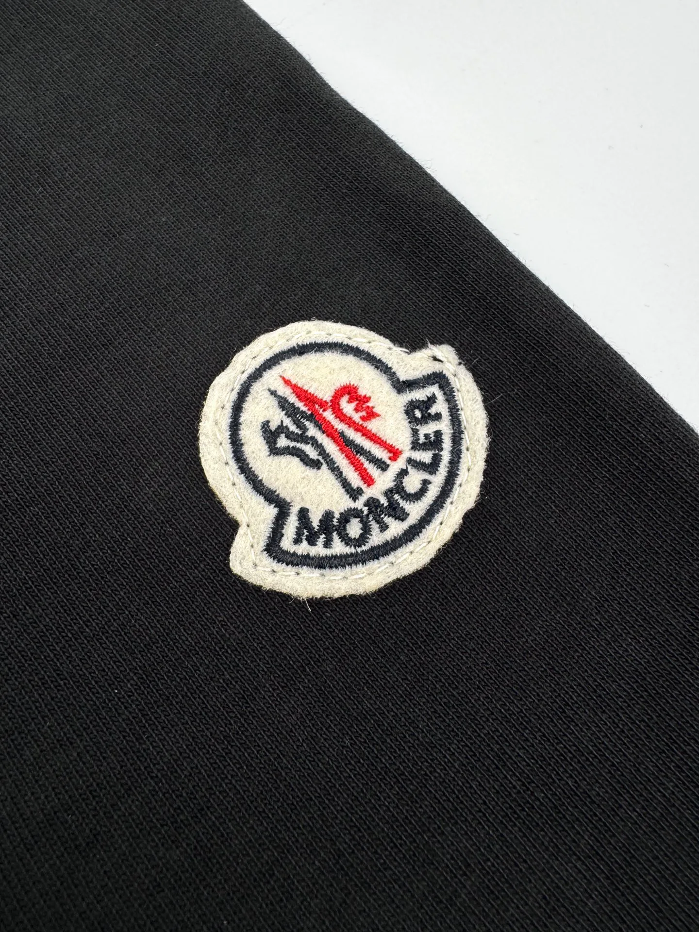 Футболки Женские Moncler 1010102