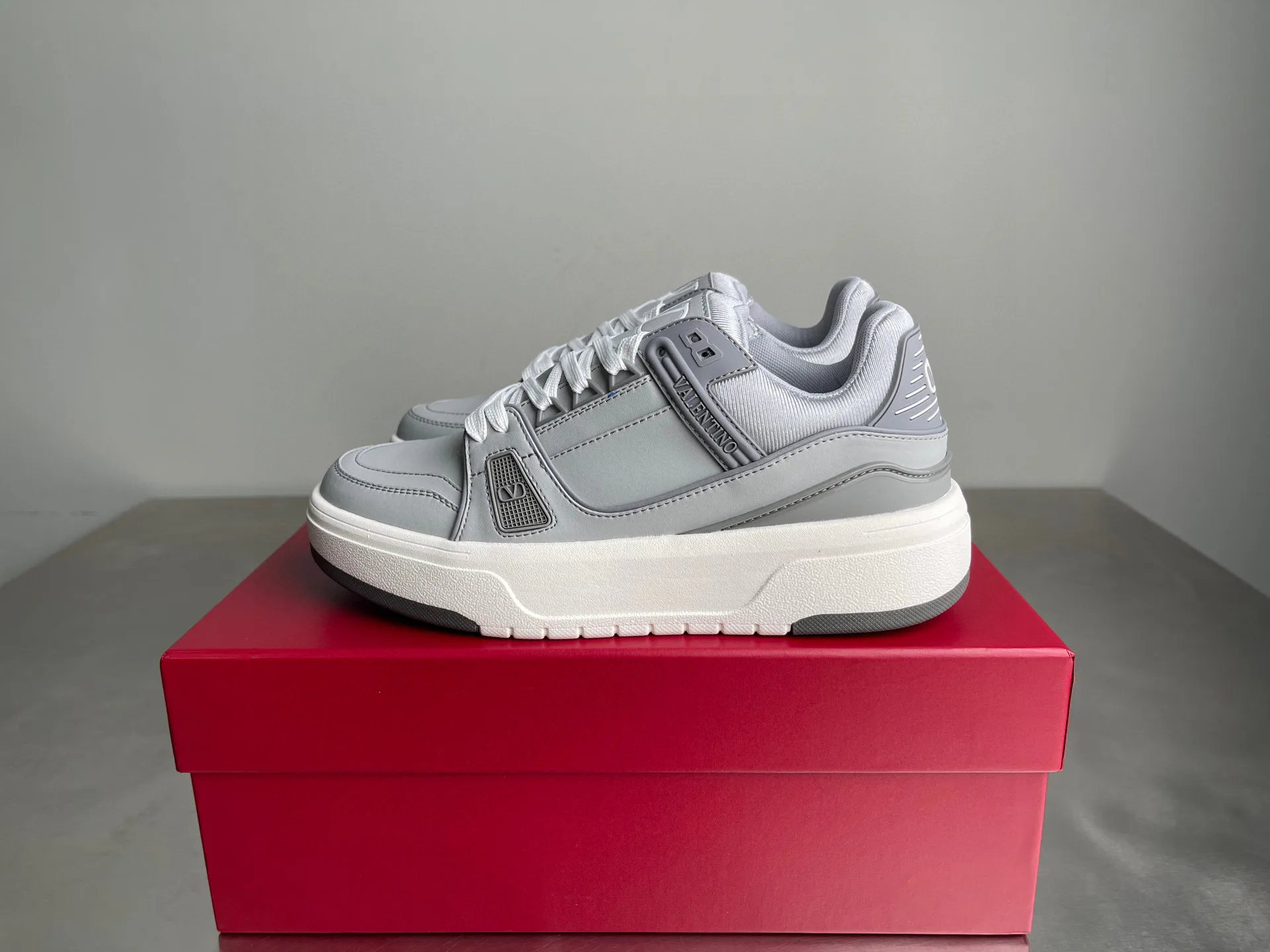 Кроссовки Женские Valentino 2733307