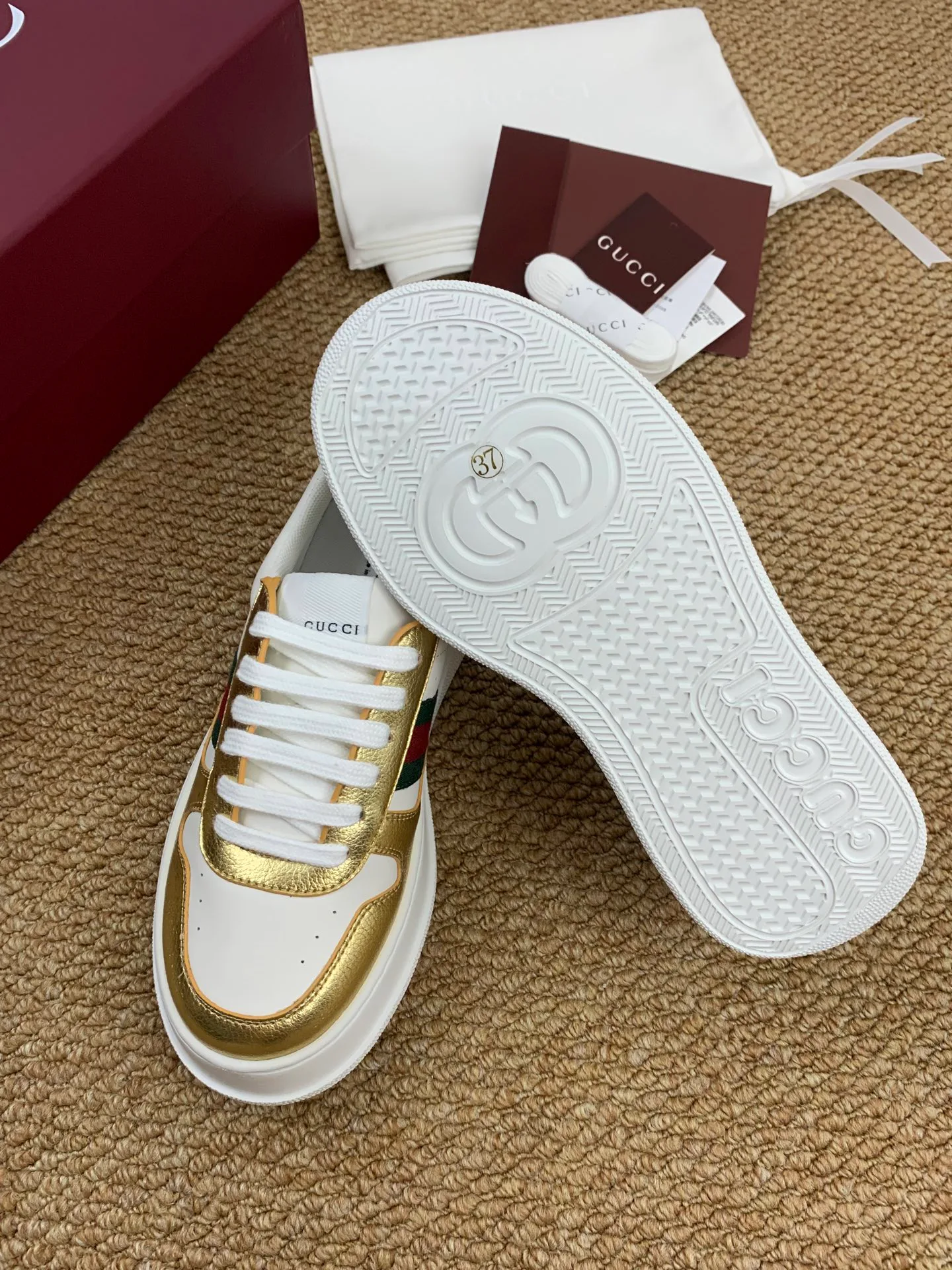 Кроссовки Женские Gucci 17545193