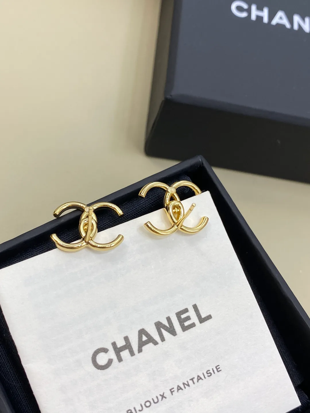 Бижутерия Chanel 18186305
