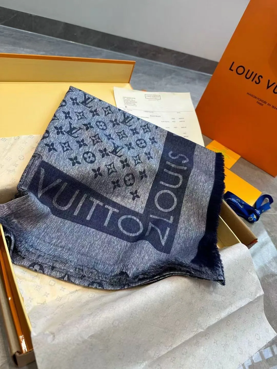 Шарфы Louis Vuitton 17991541