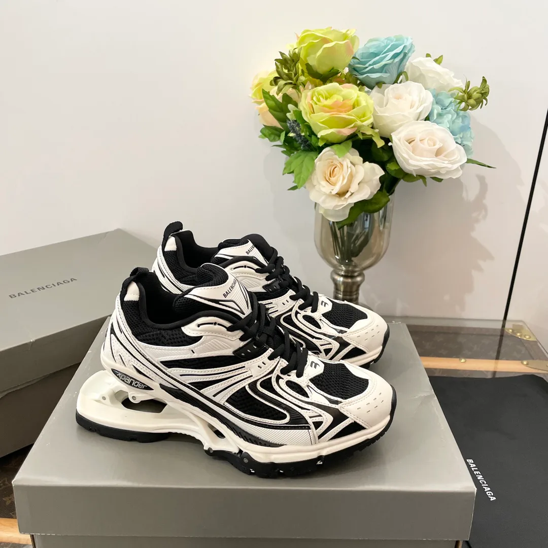 Кроссовки Женские Balenciaga 12656252