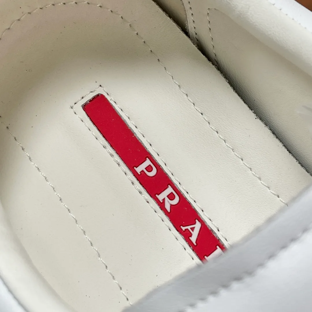 Кроссовки Мужские Prada 18697644