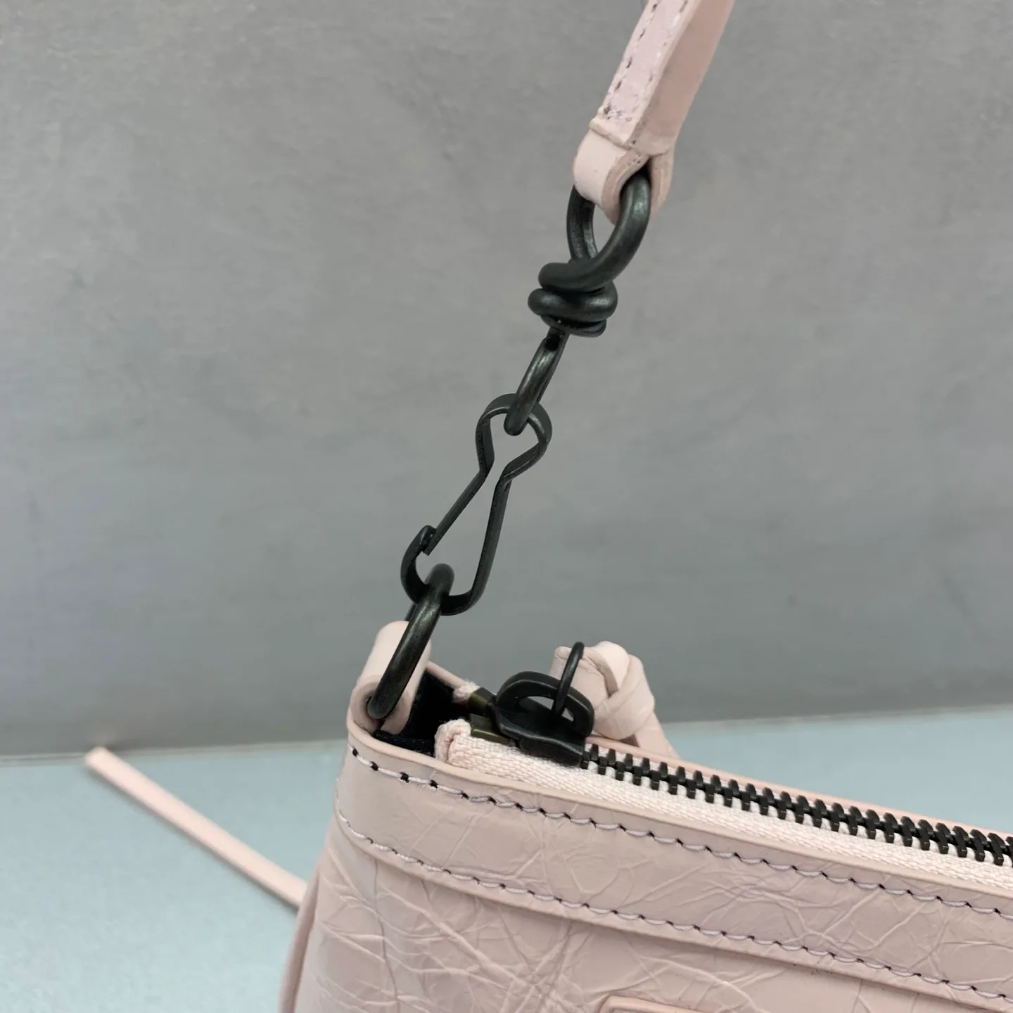 Классические Сумки Женские Balenciaga 18135877