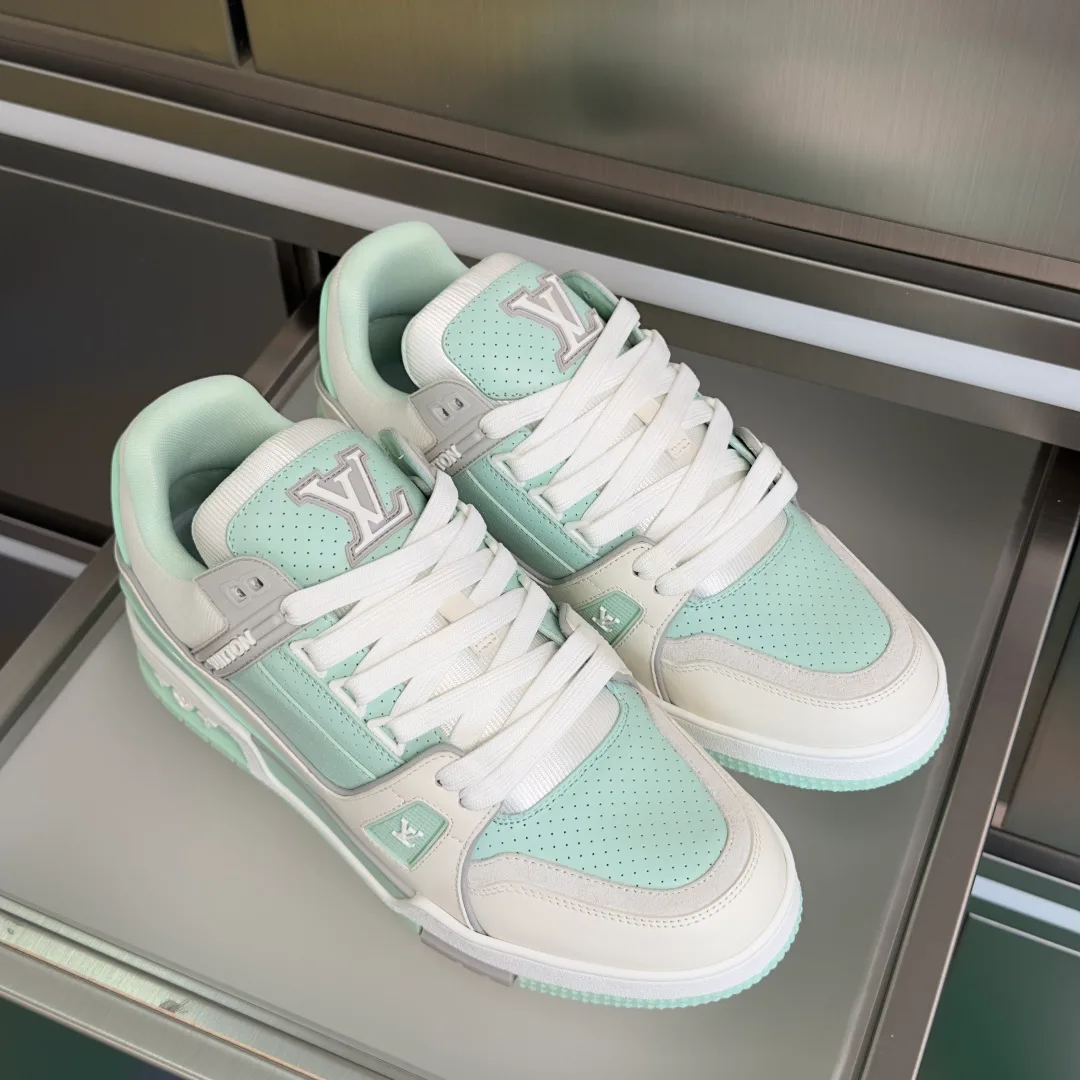 Кроссовки Женские Louis Vuitton 1546658