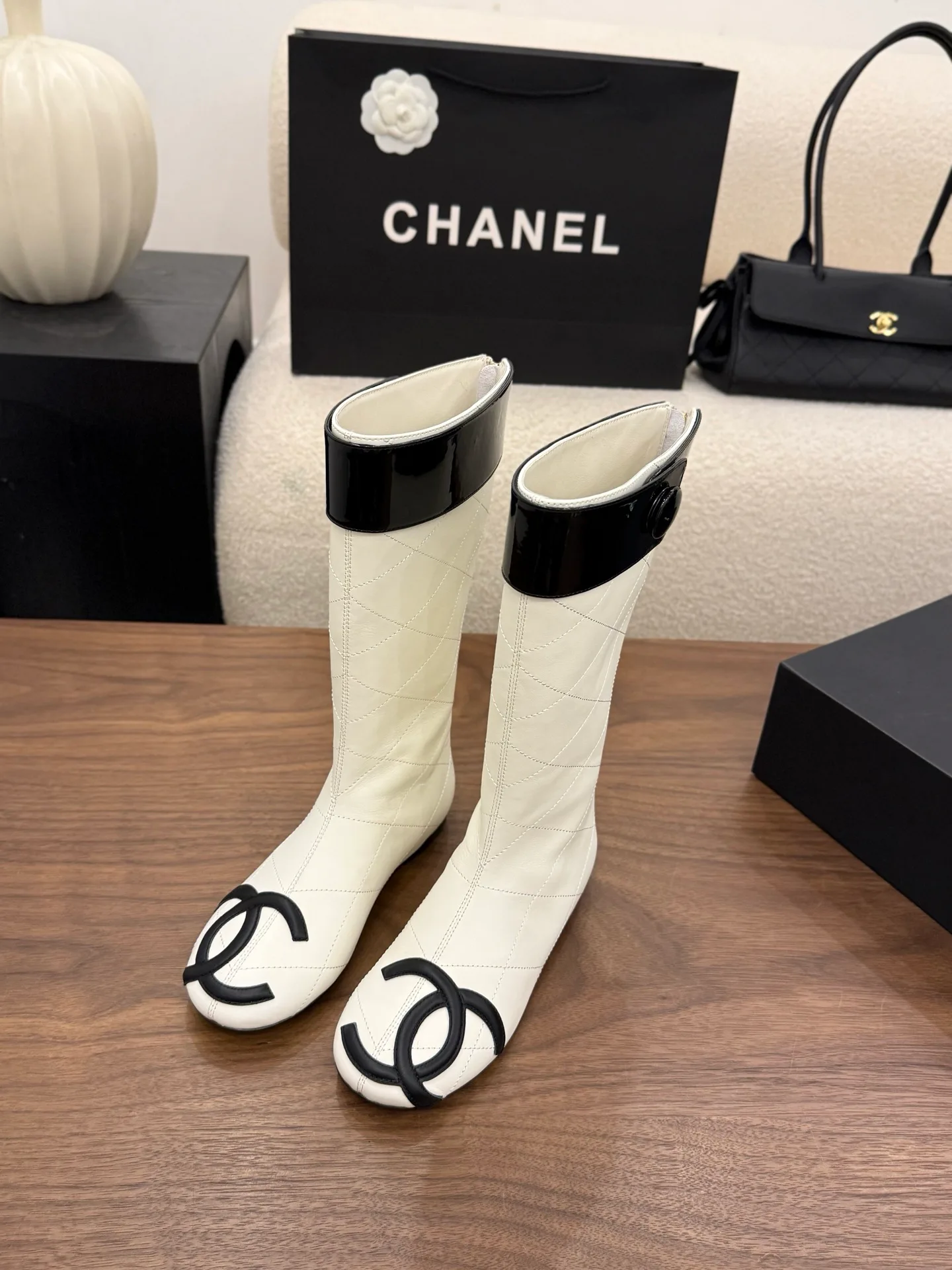 Сапоги Женские Chanel 17981324