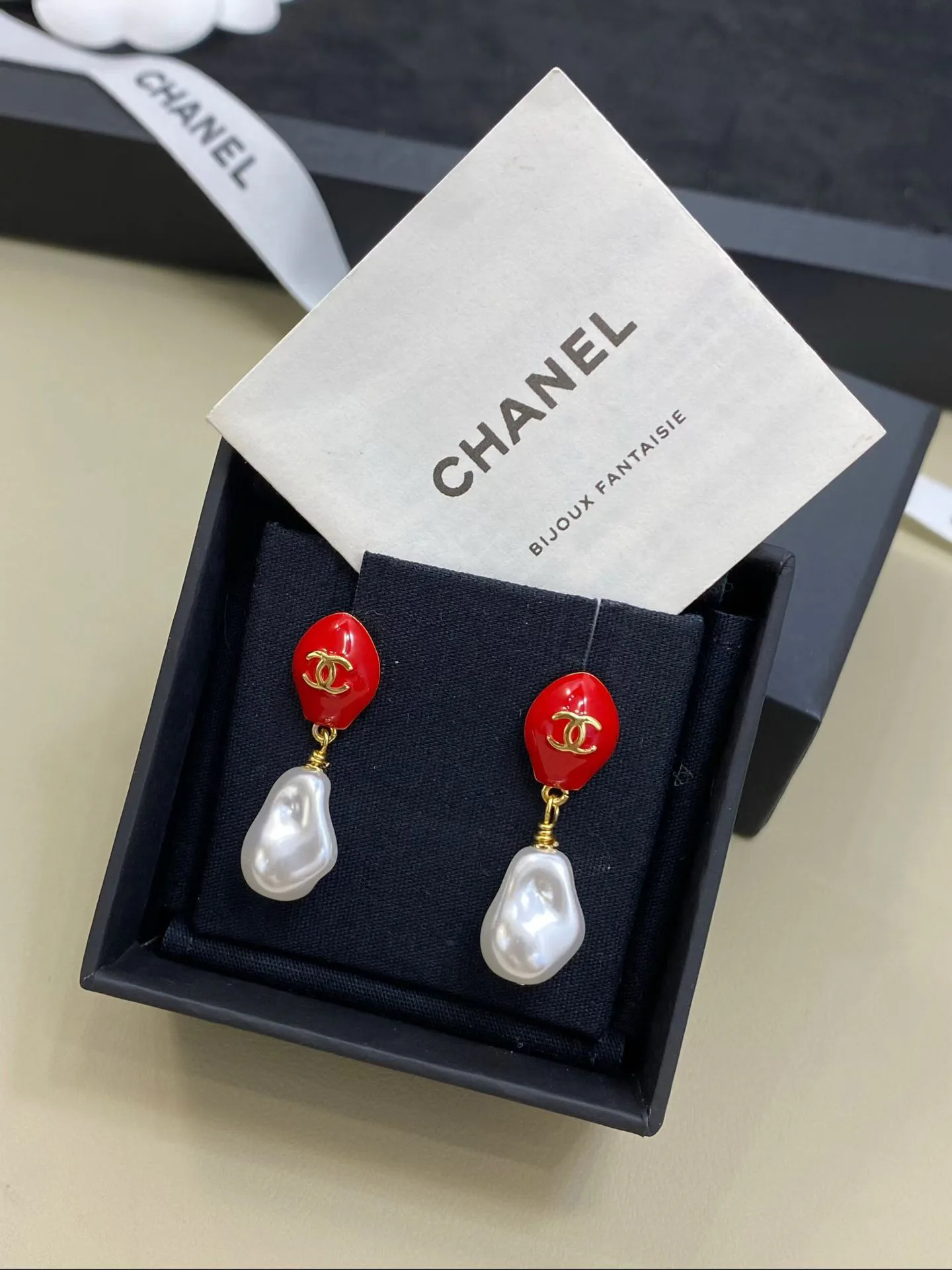 Бижутерия Chanel 18123075