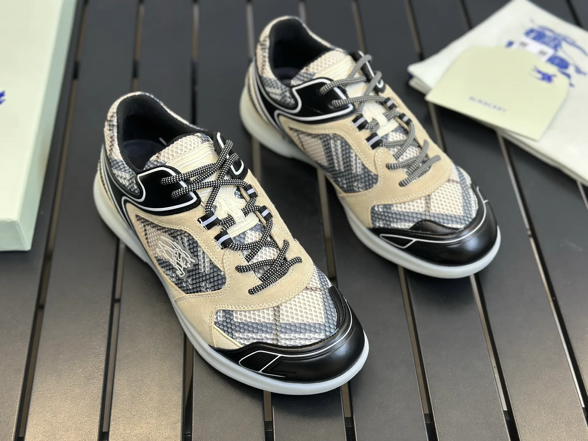Кроссовки Мужские Burberry 17420353