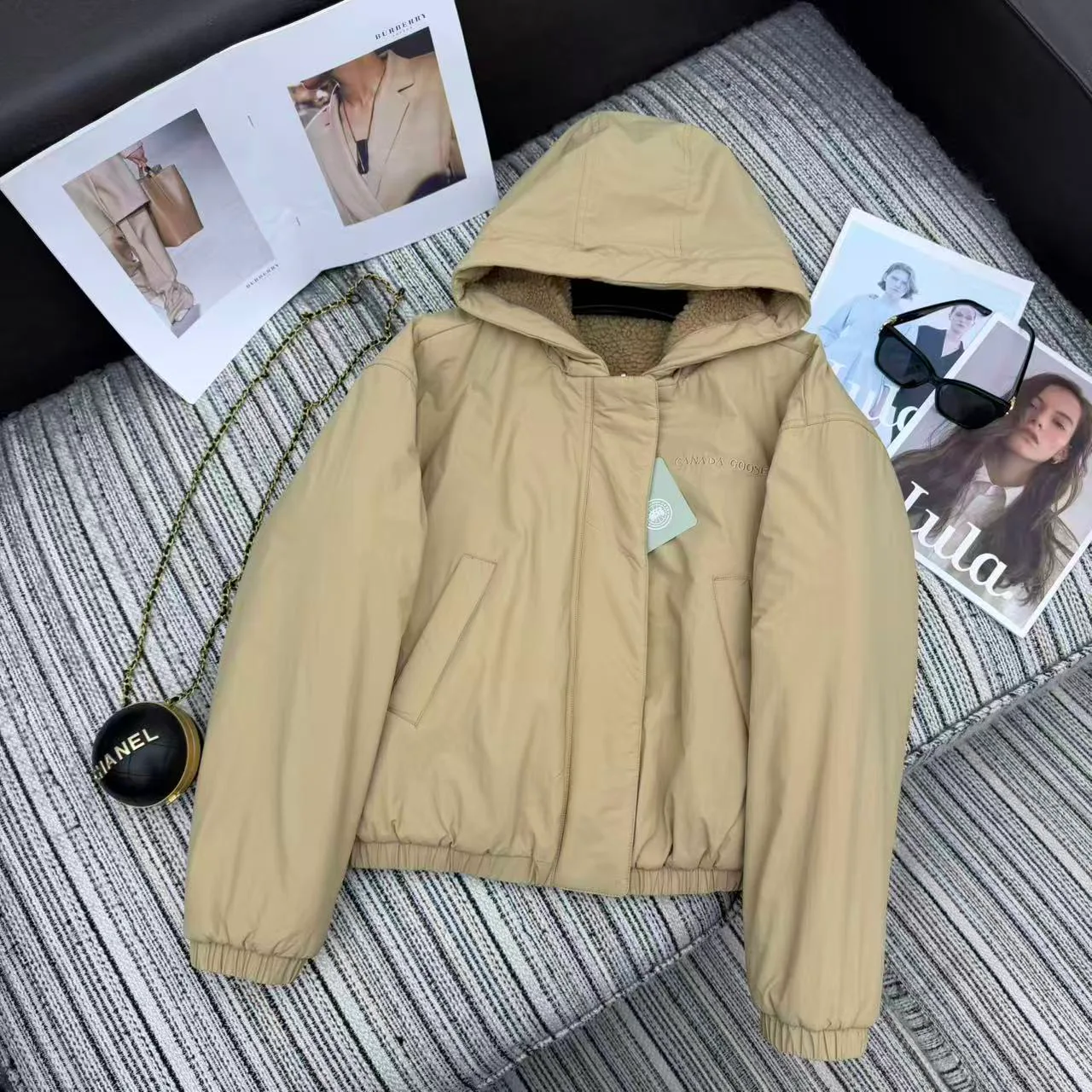 Куртки И Пуховики Женские Canada Goose 286611