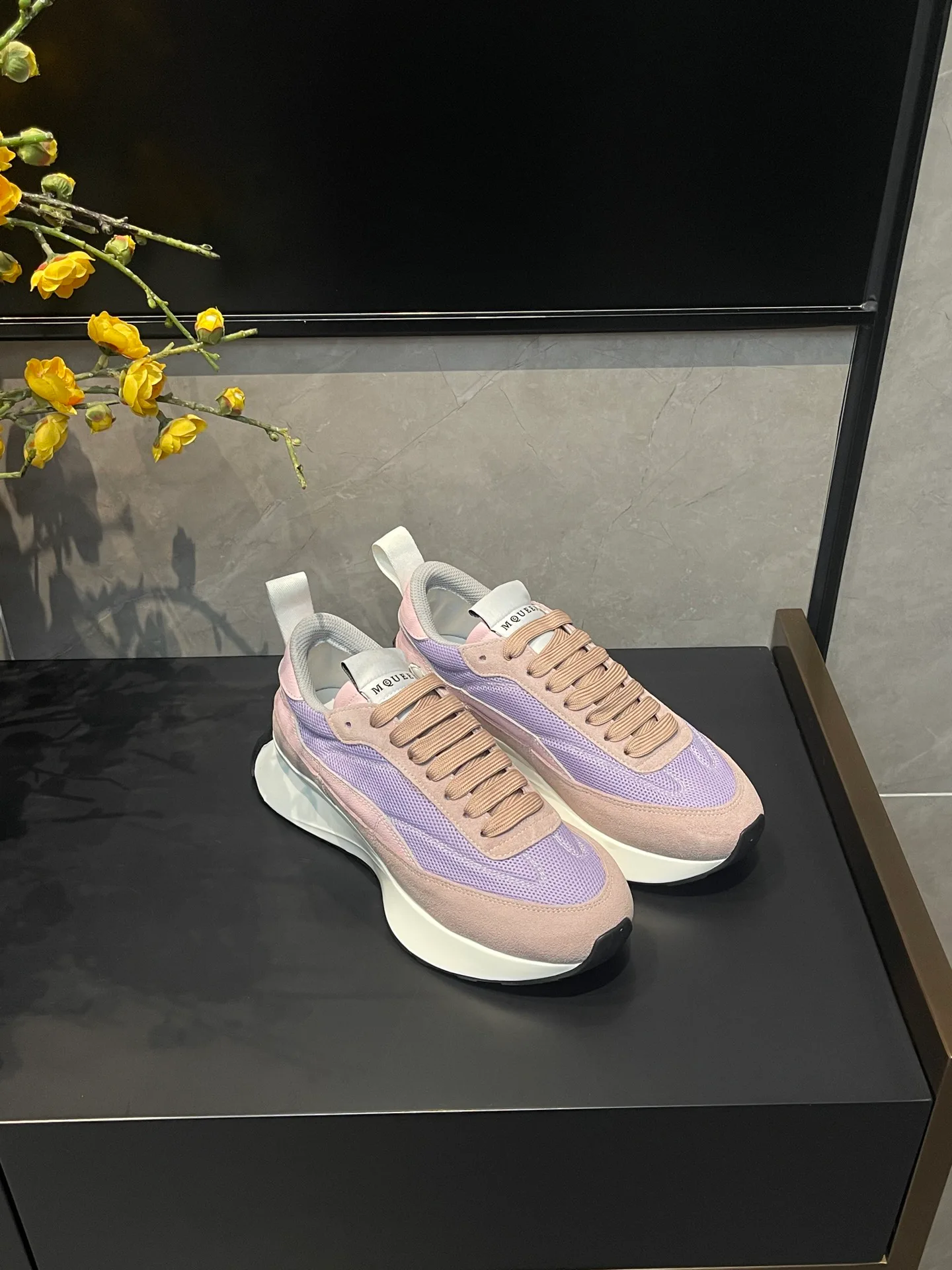 Кроссовки Женские Alexander Mcqueen 18465078