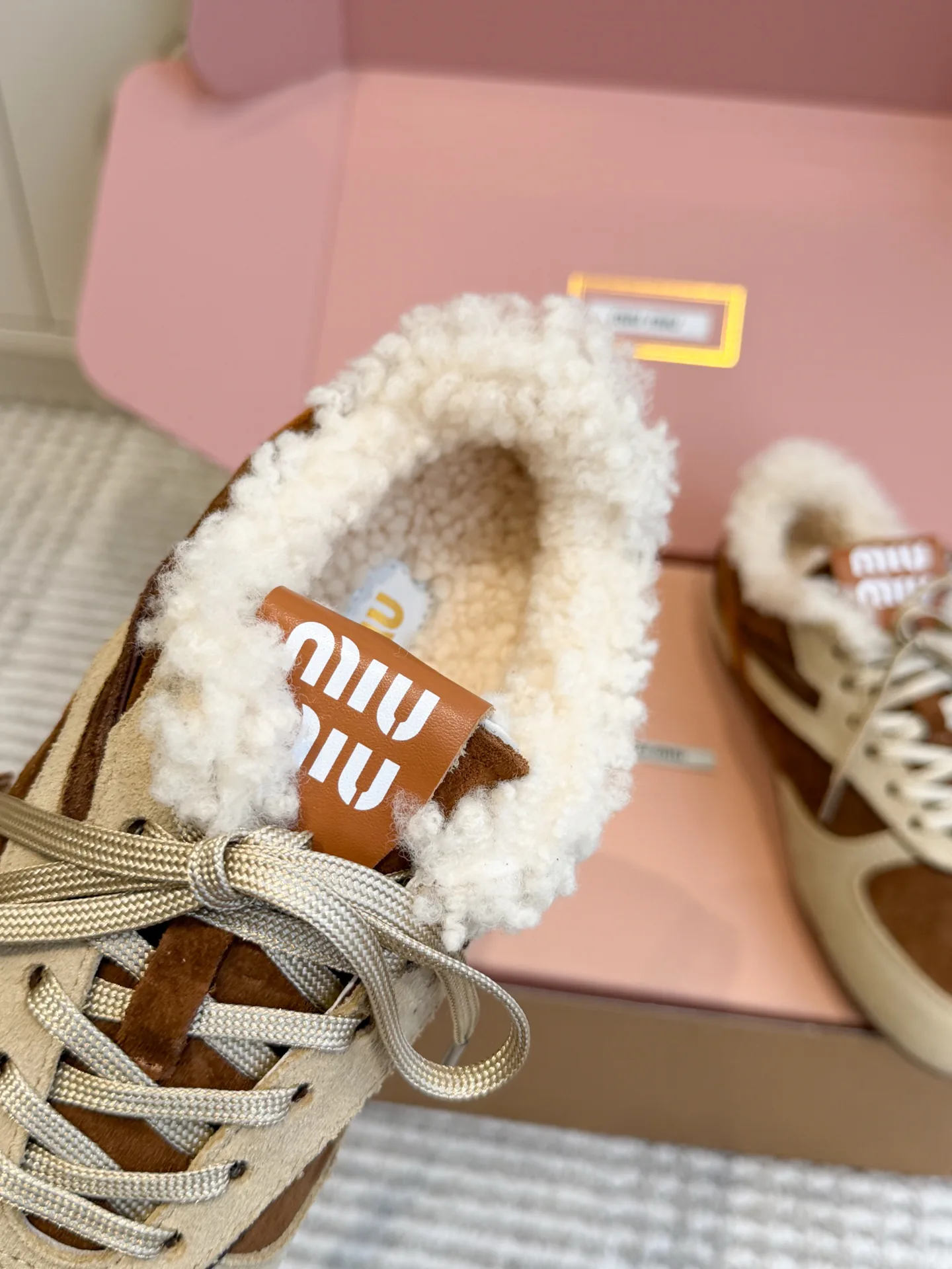 Кроссовки Женские Miu Miu 18731676