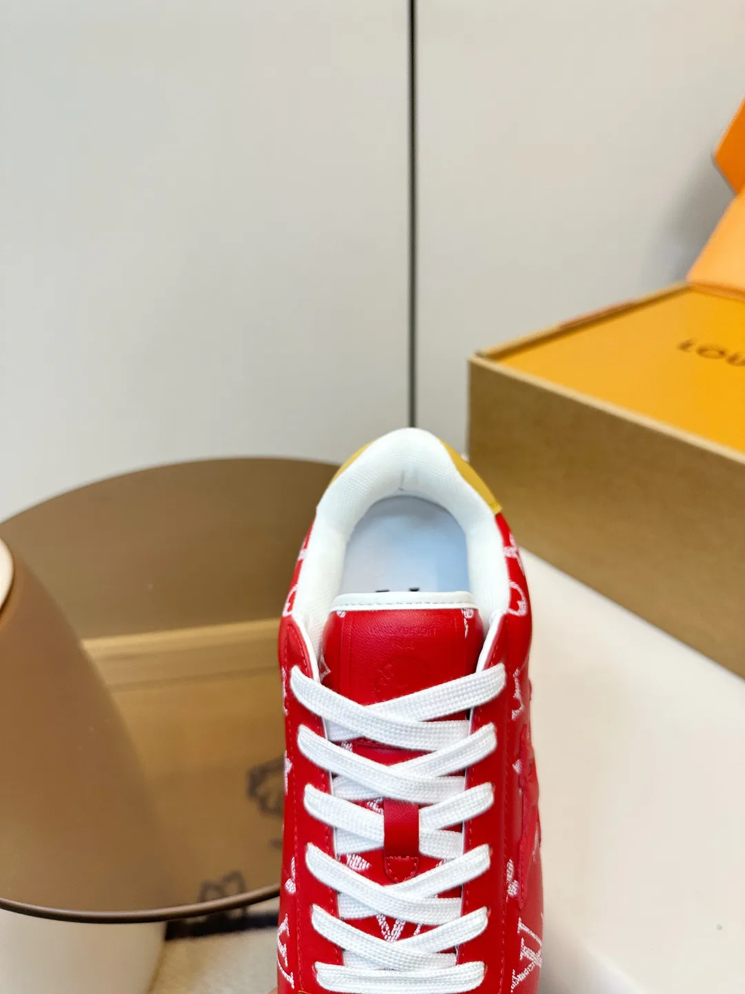 Кроссовки Женские Louis Vuitton 4948534