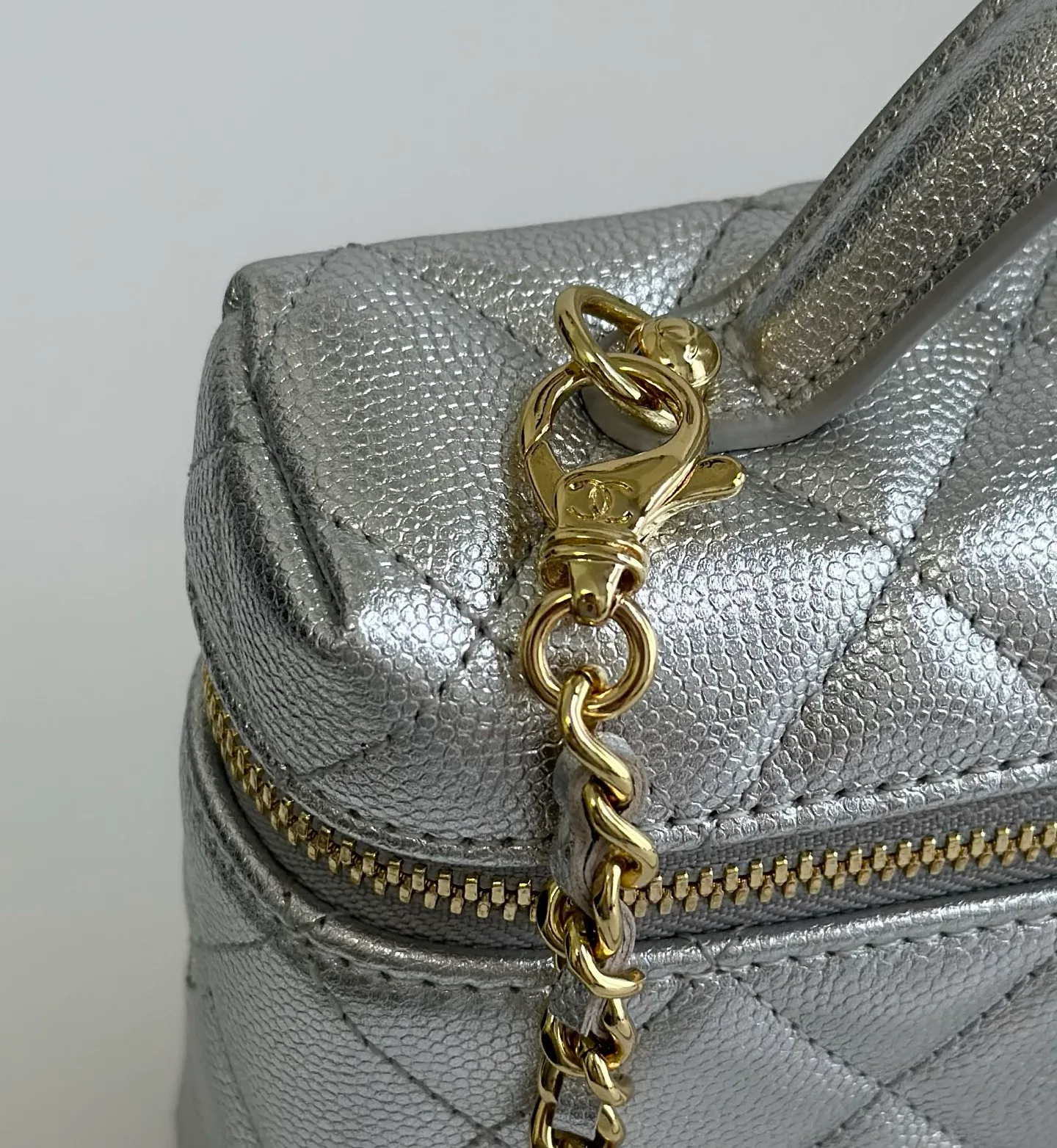 Классические Сумки Женские Chanel 18186217