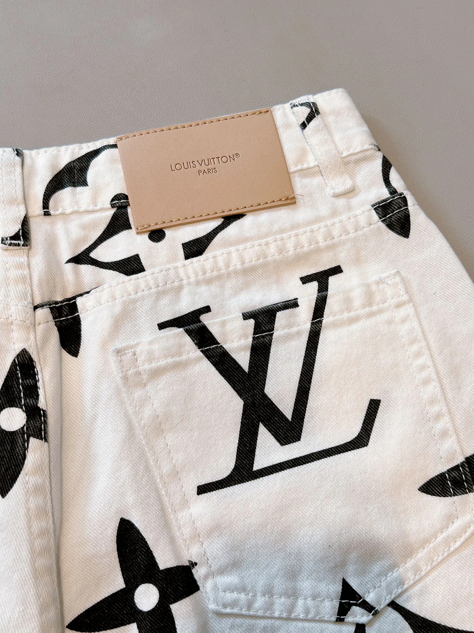 Джинсы Женские Louis Vuitton 34715