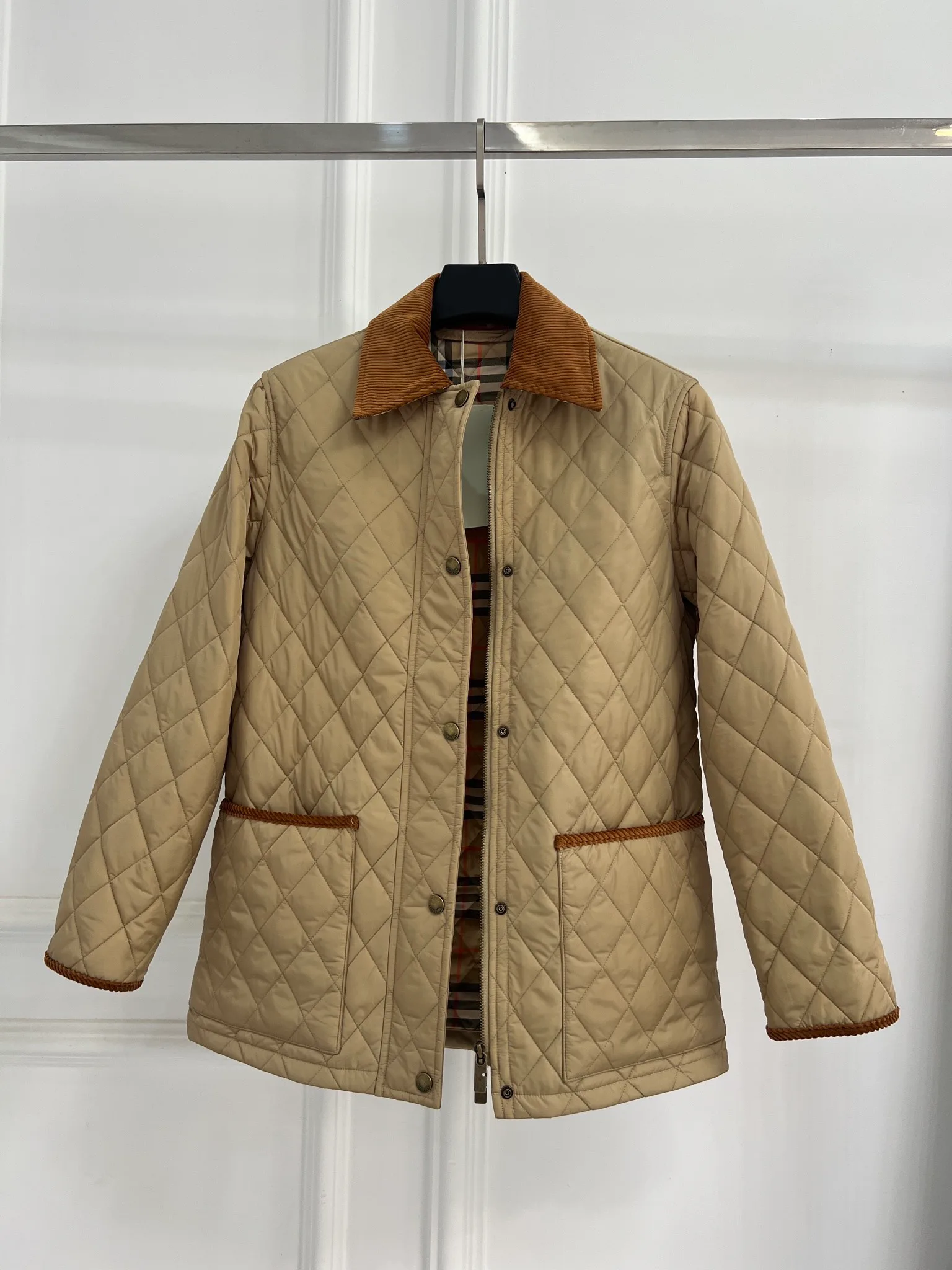 Куртки И Пуховики Женские Burberry 10898940