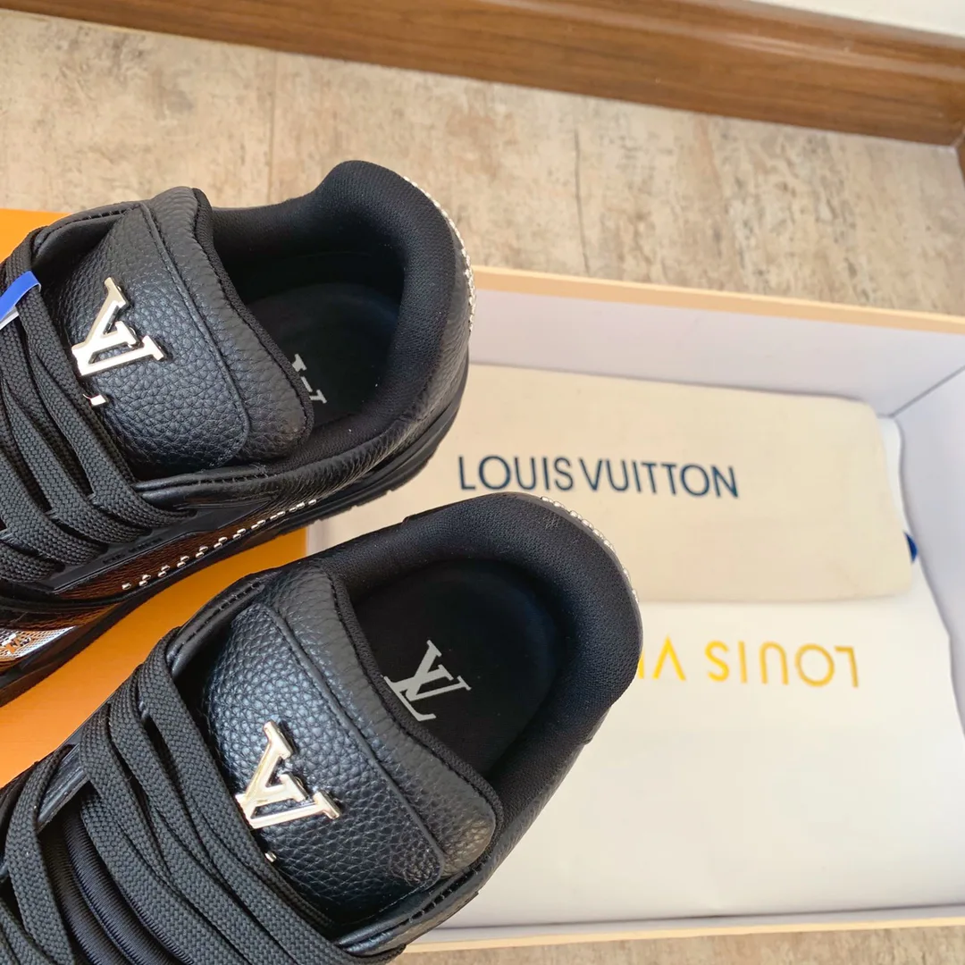 Кроссовки Женские Louis Vuitton 10234401