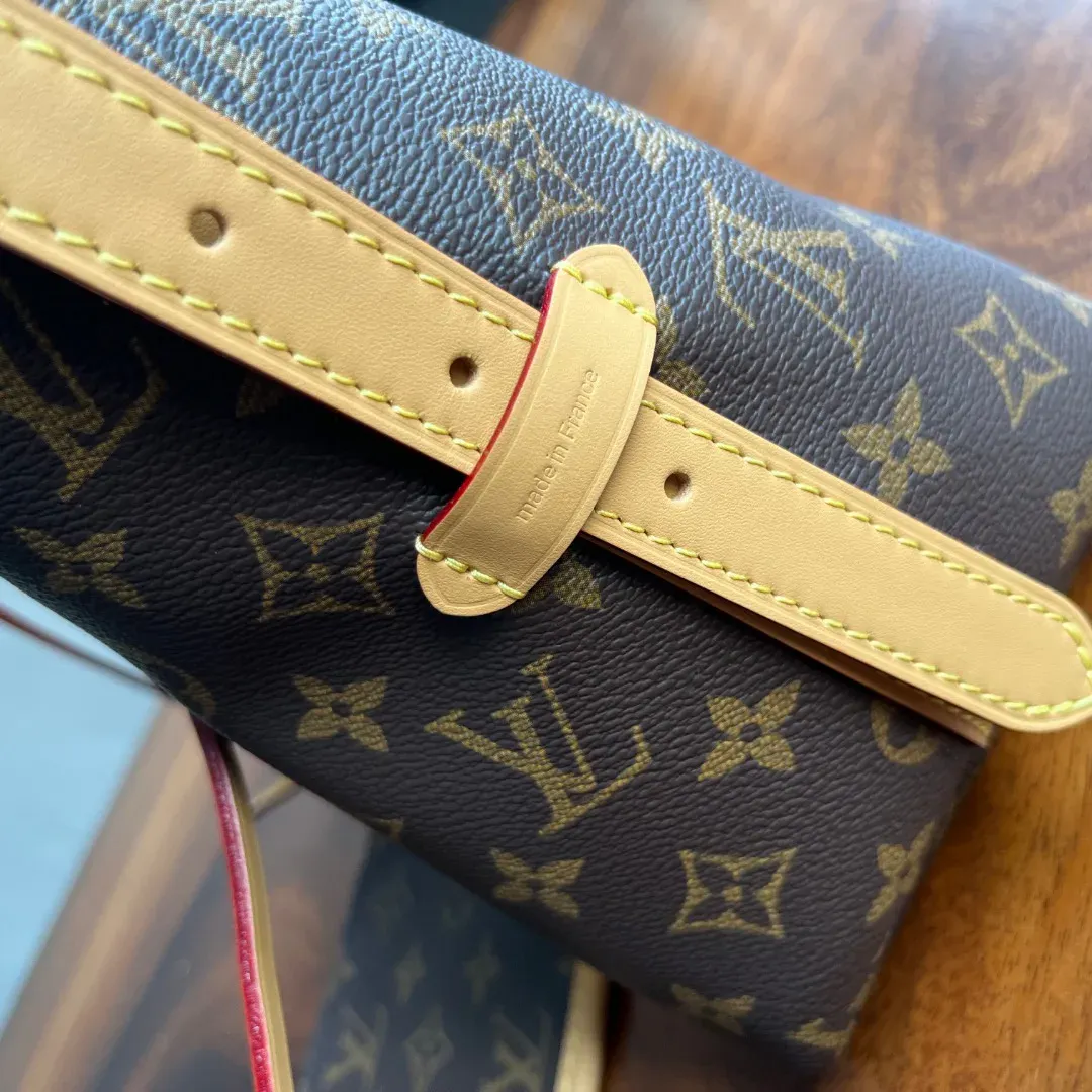 Клатчи Женские Louis Vuitton 724007