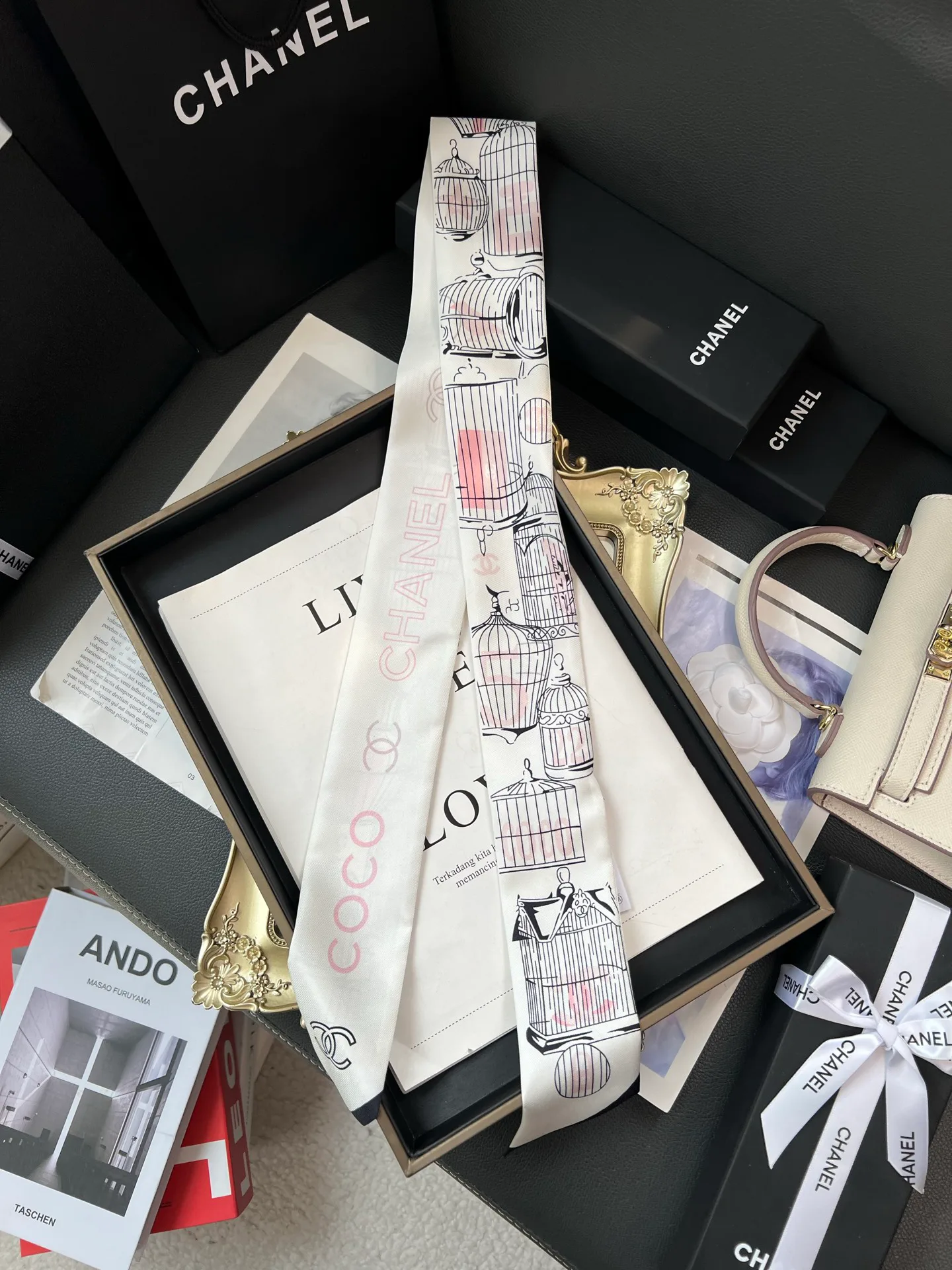 Платки Chanel 18675582