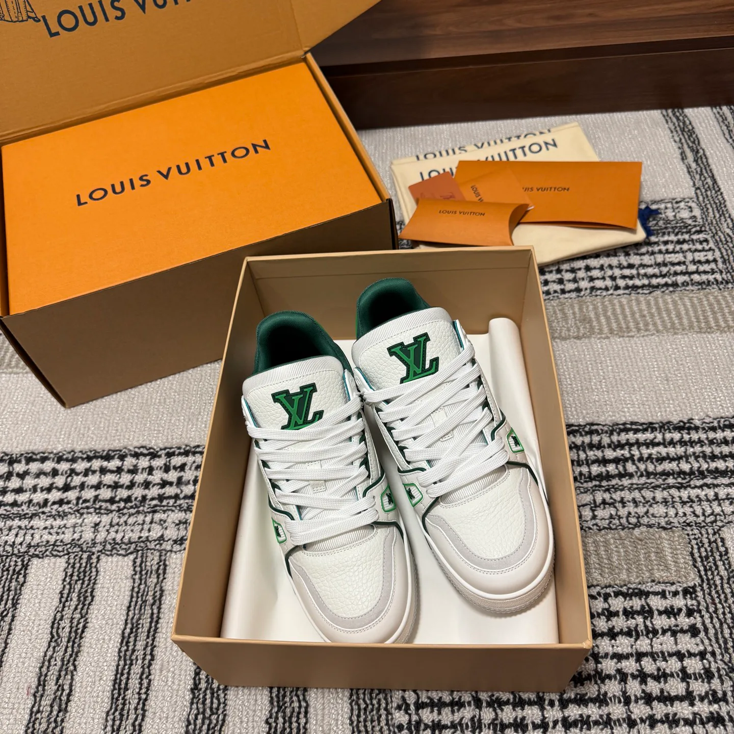 Кроссовки Женские Louis Vuitton 245612