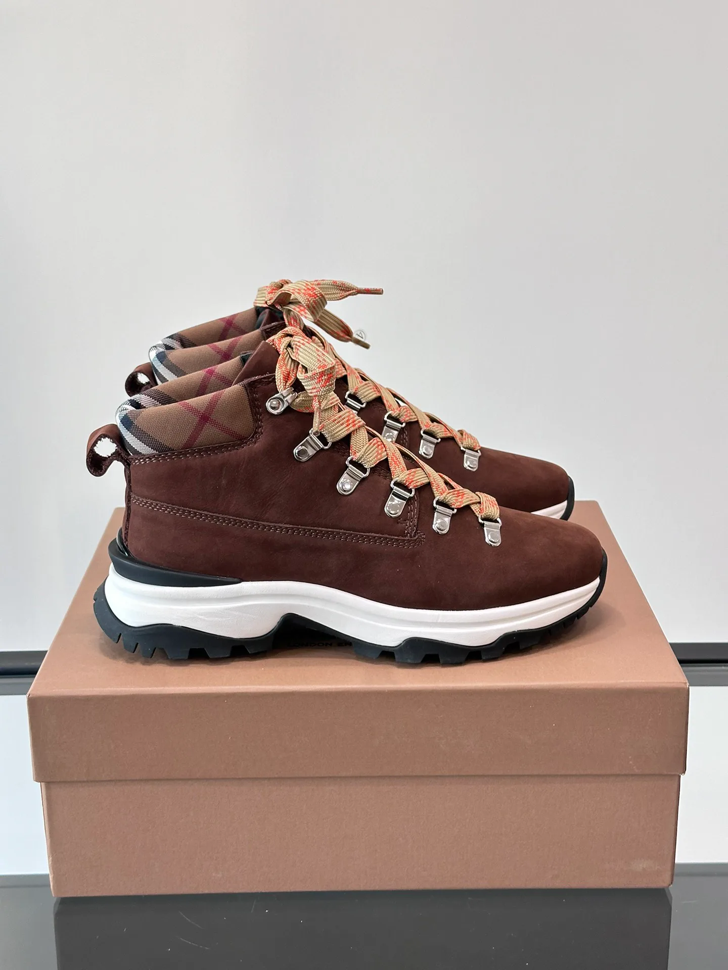 Кроссовки Мужские Burberry 848753