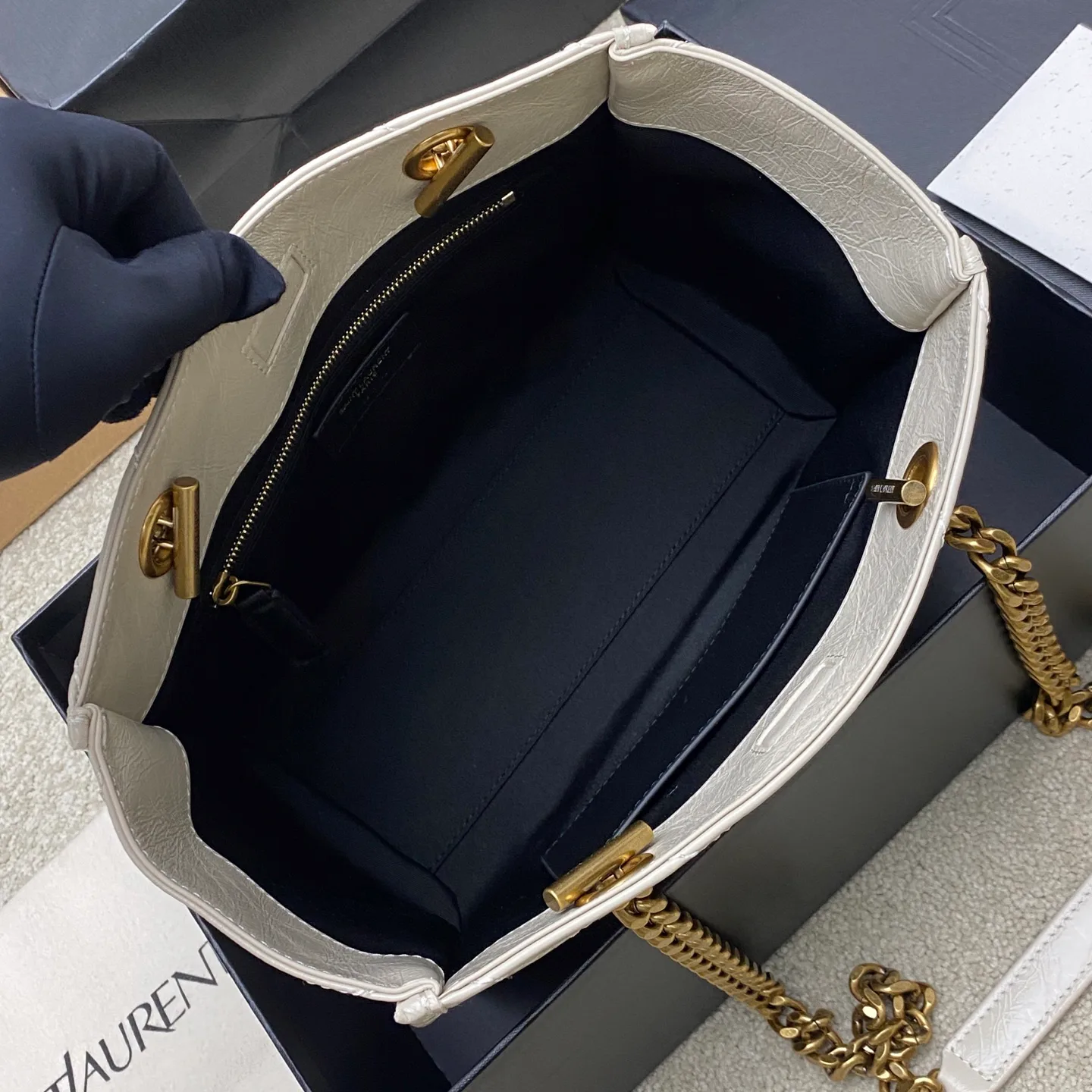 Классические Сумки Женские Saint Laurent 8988098