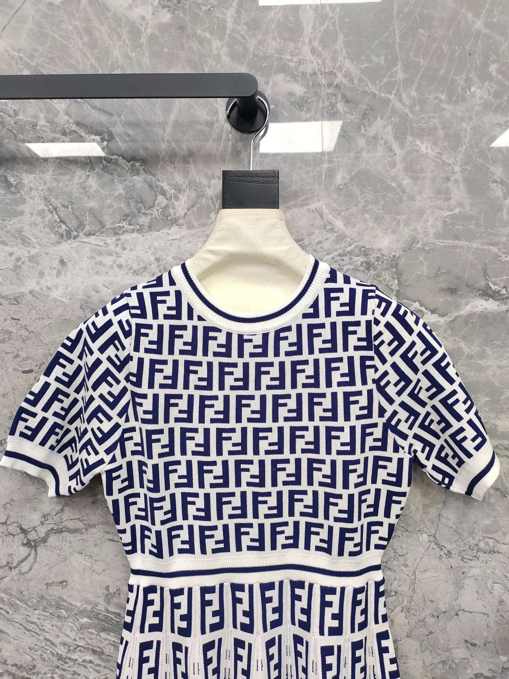 Платья Женские Fendi 18743538