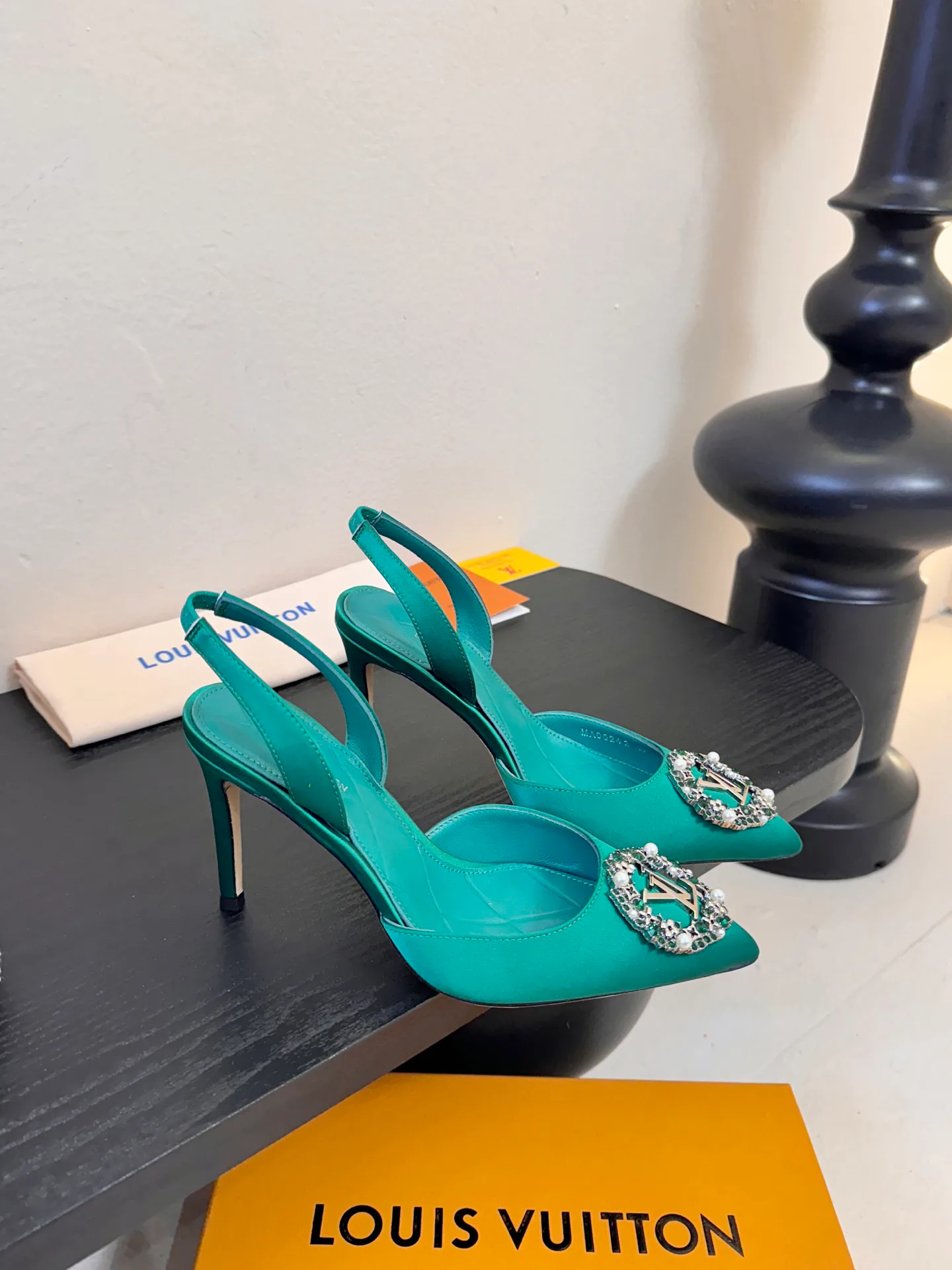 Туфли Женские Louis Vuitton 2300131