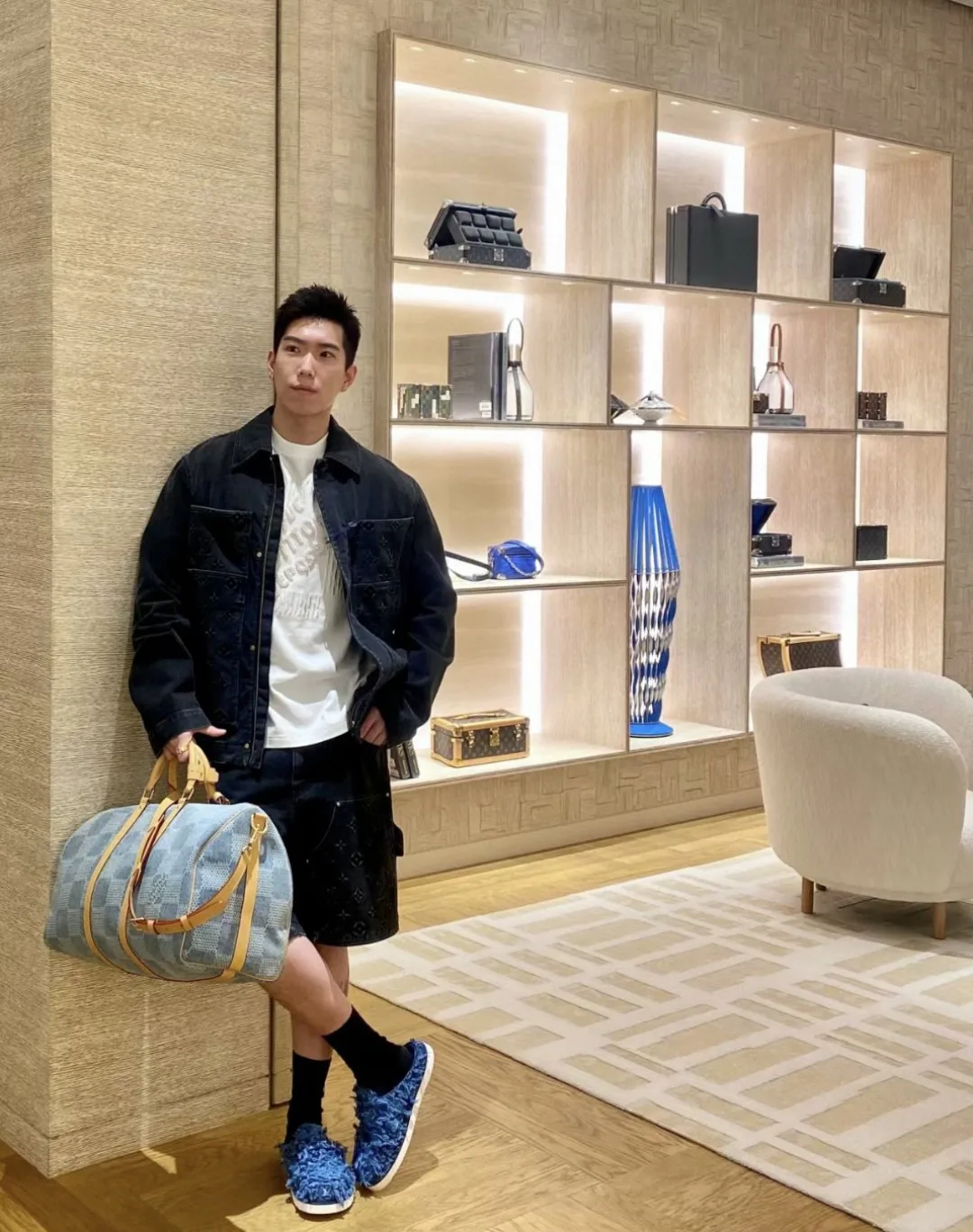 Шорты Мужские Louis Vuitton 13187797