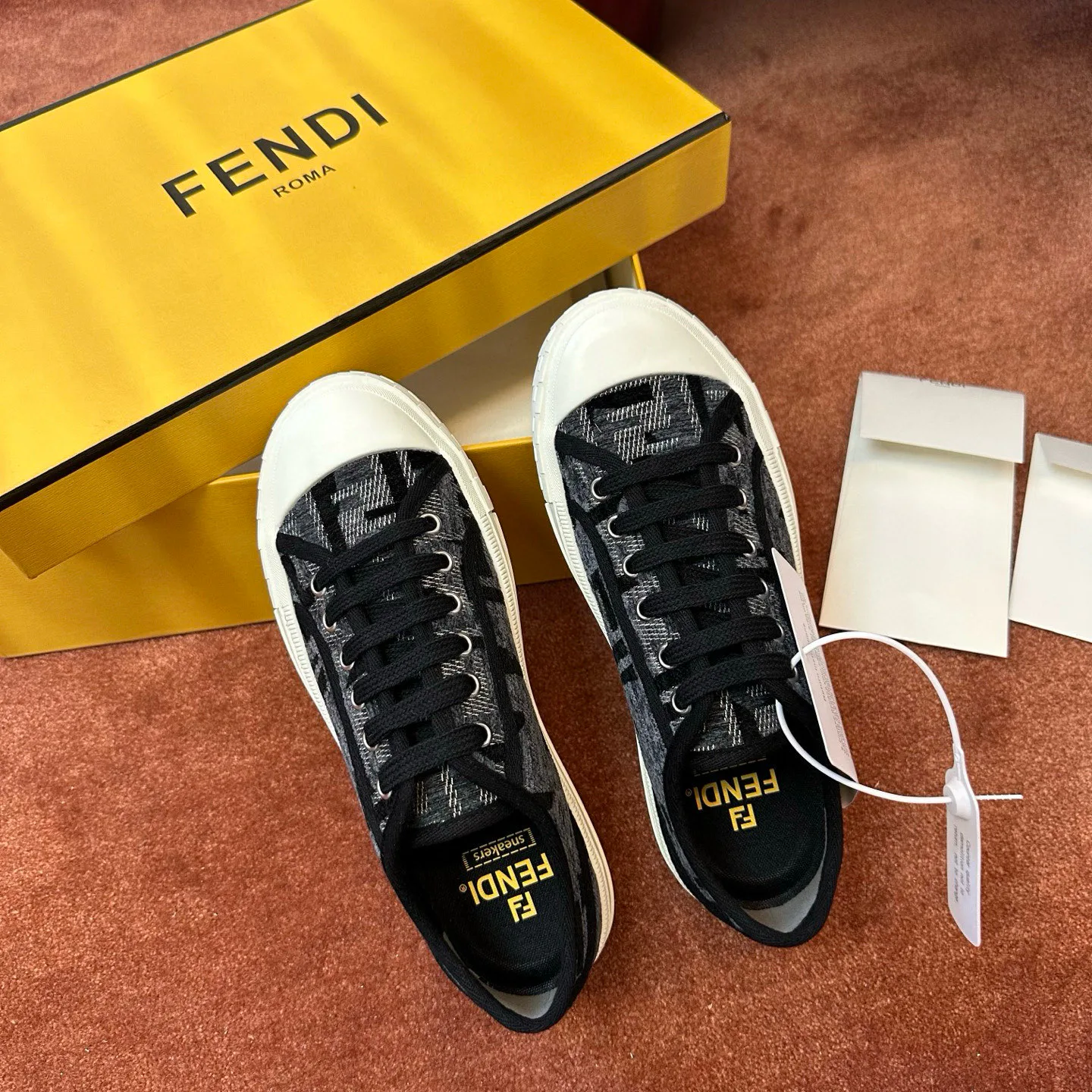 Кеды Женские Fendi 24642