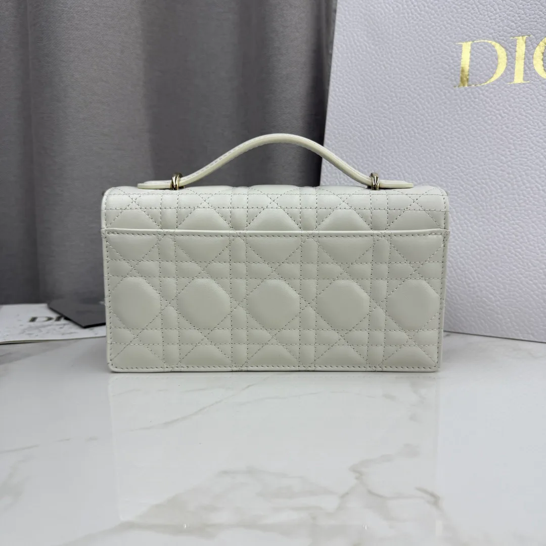 Классические Сумки Женские Christian Dior 12594769