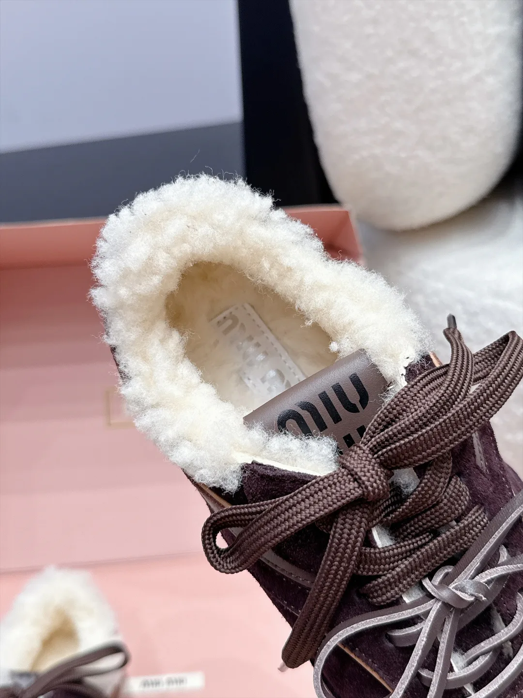 Кроссовки Женские Miu Miu 18505430