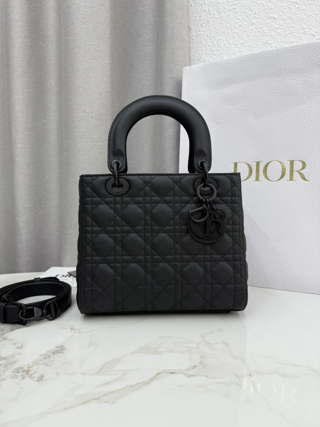 Классические Сумки Женские Christian Dior 18116349