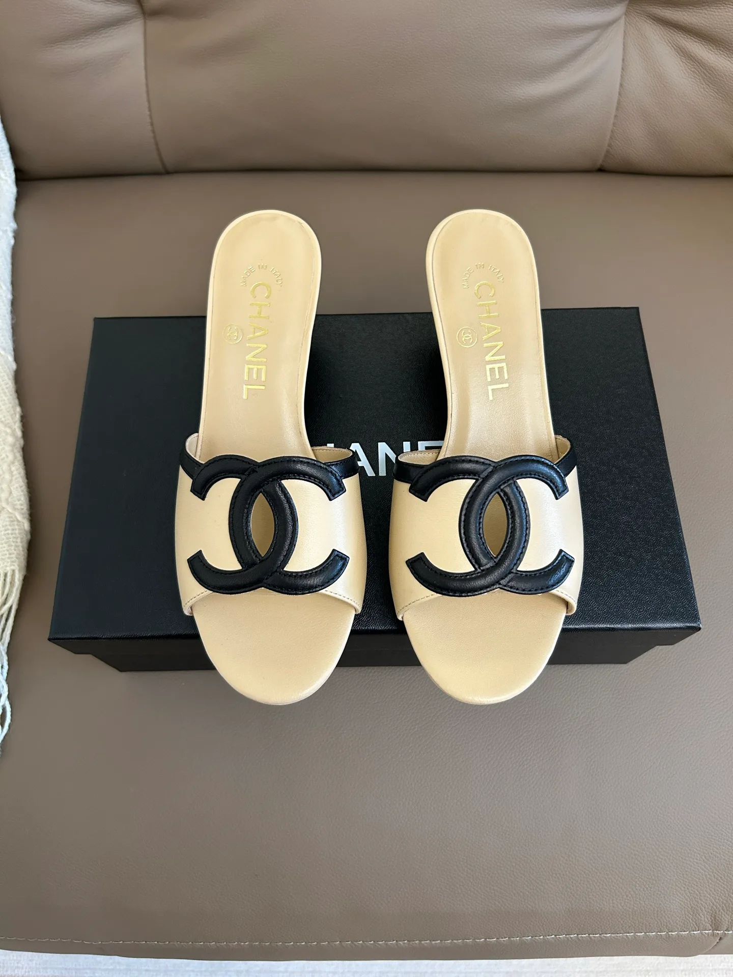 Туфли Женские Chanel 13108939