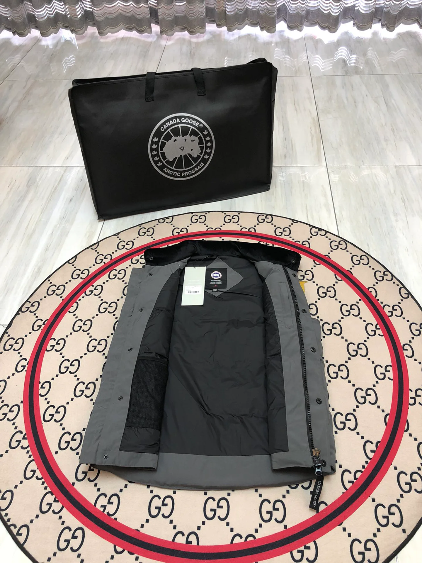 Жилеты Женские Canada Goose 1294364