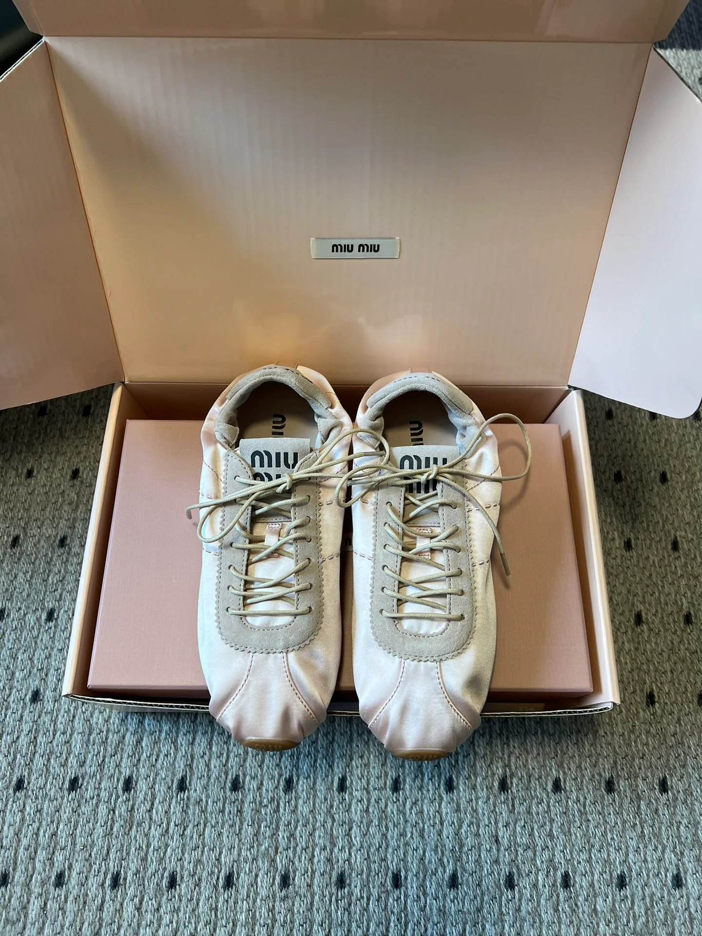 Кроссовки Женские Miu Miu 17264945