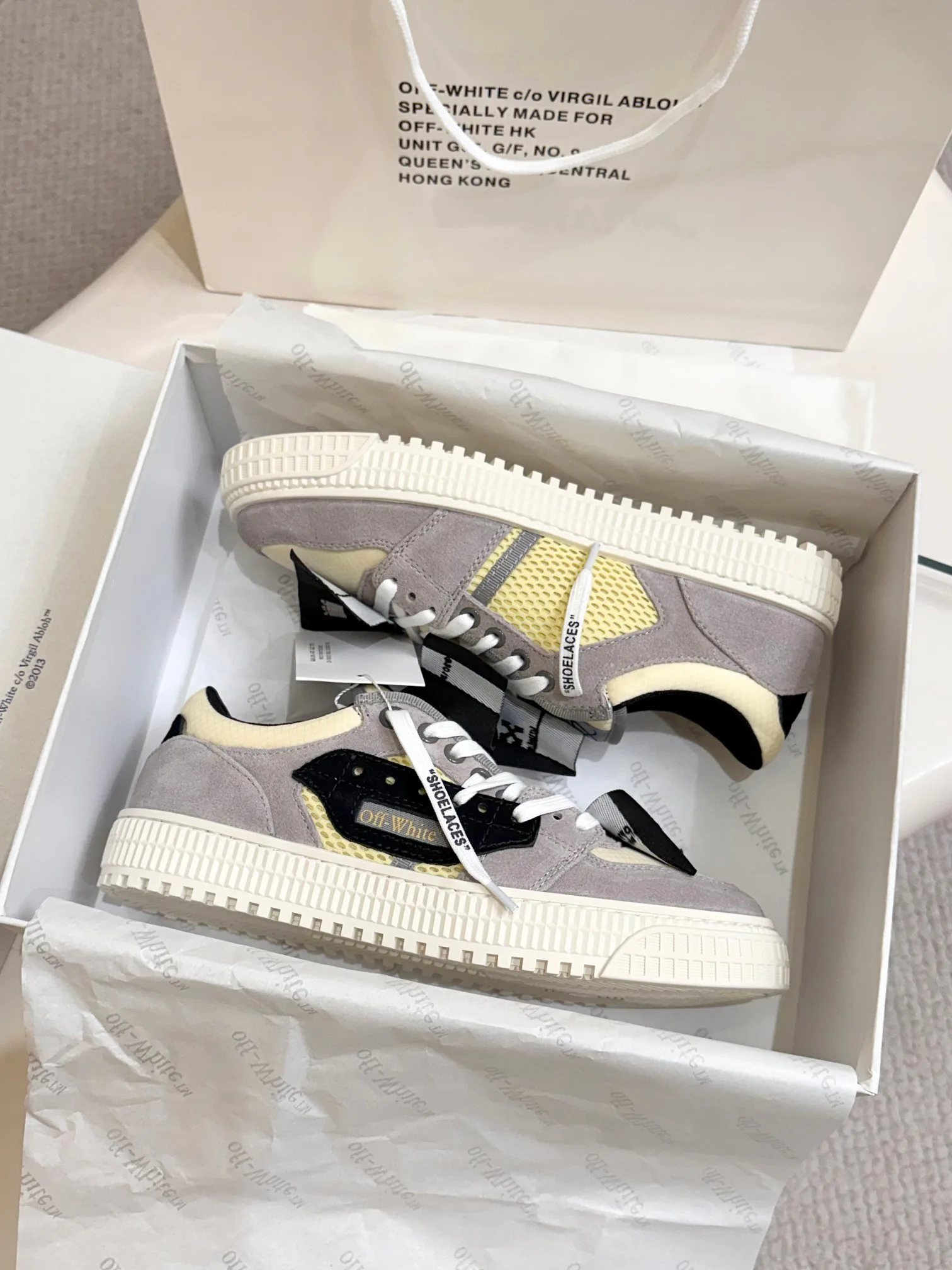 Кроссовки Женские Off-White 18103208
