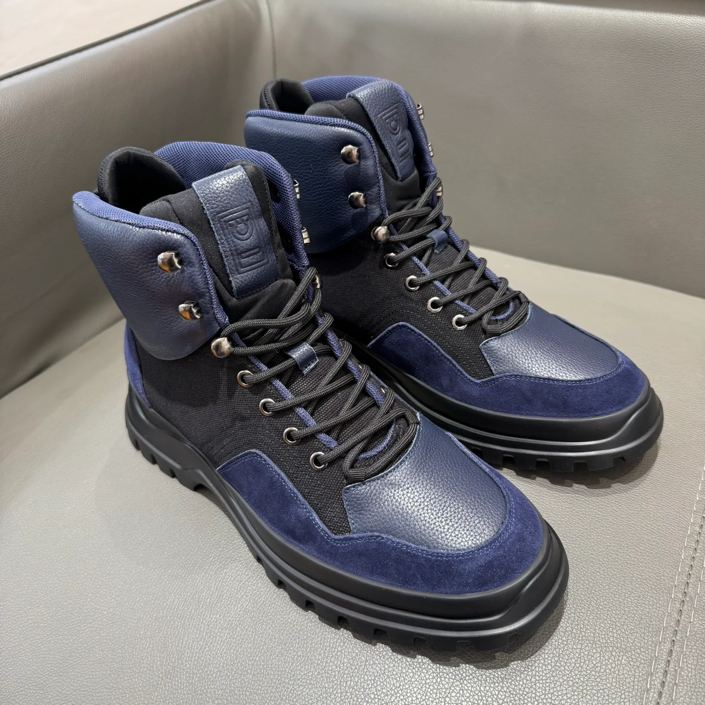 Кроссовки Мужские Salvatore Ferragamo 840392