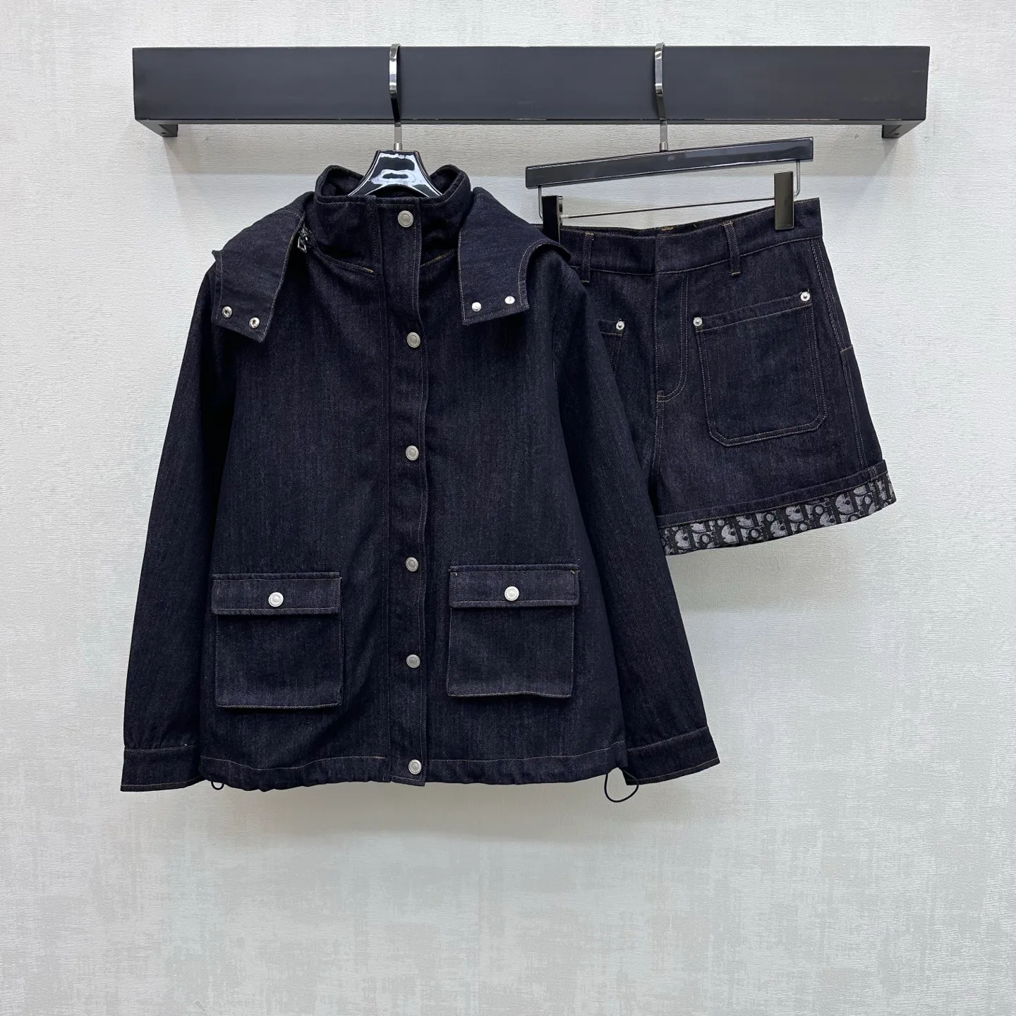 Куртки И Пуховики Женские Christian Dior 11673806