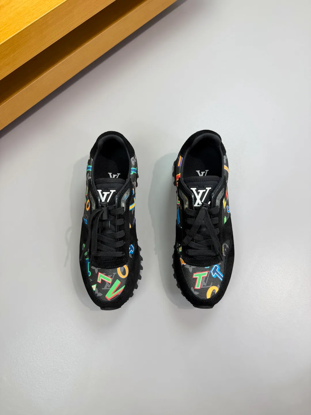 Кроссовки Мужские Louis Vuitton 152538