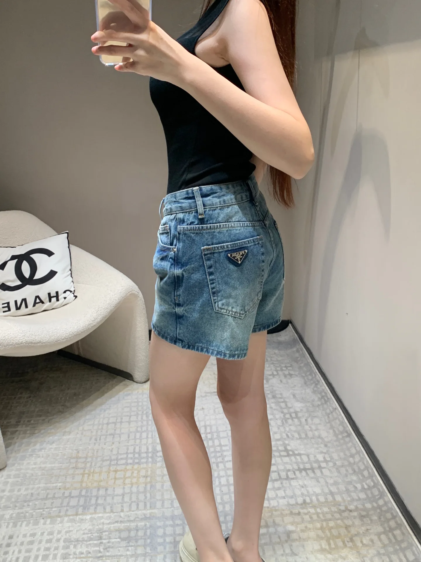 Шорты Женские Prada 12930268