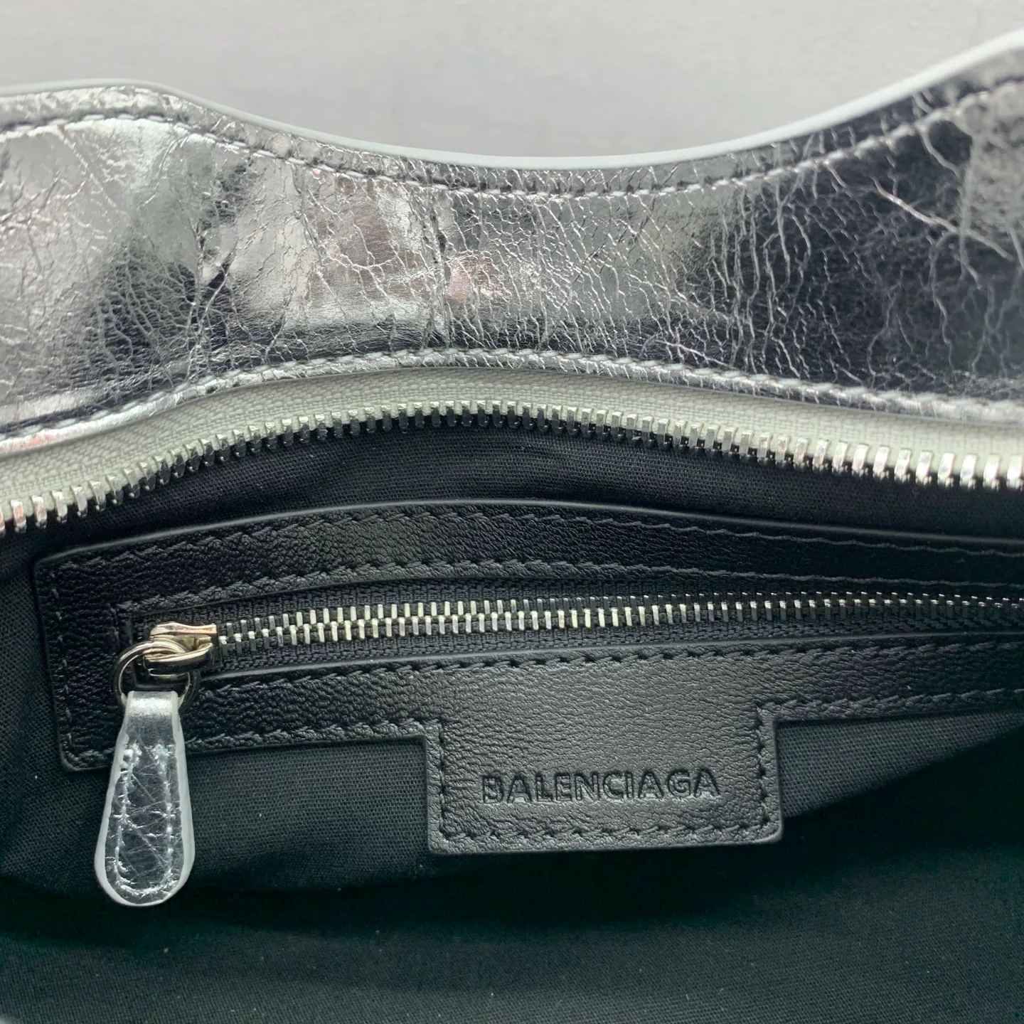 Классические Сумки Женские Balenciaga 13363972