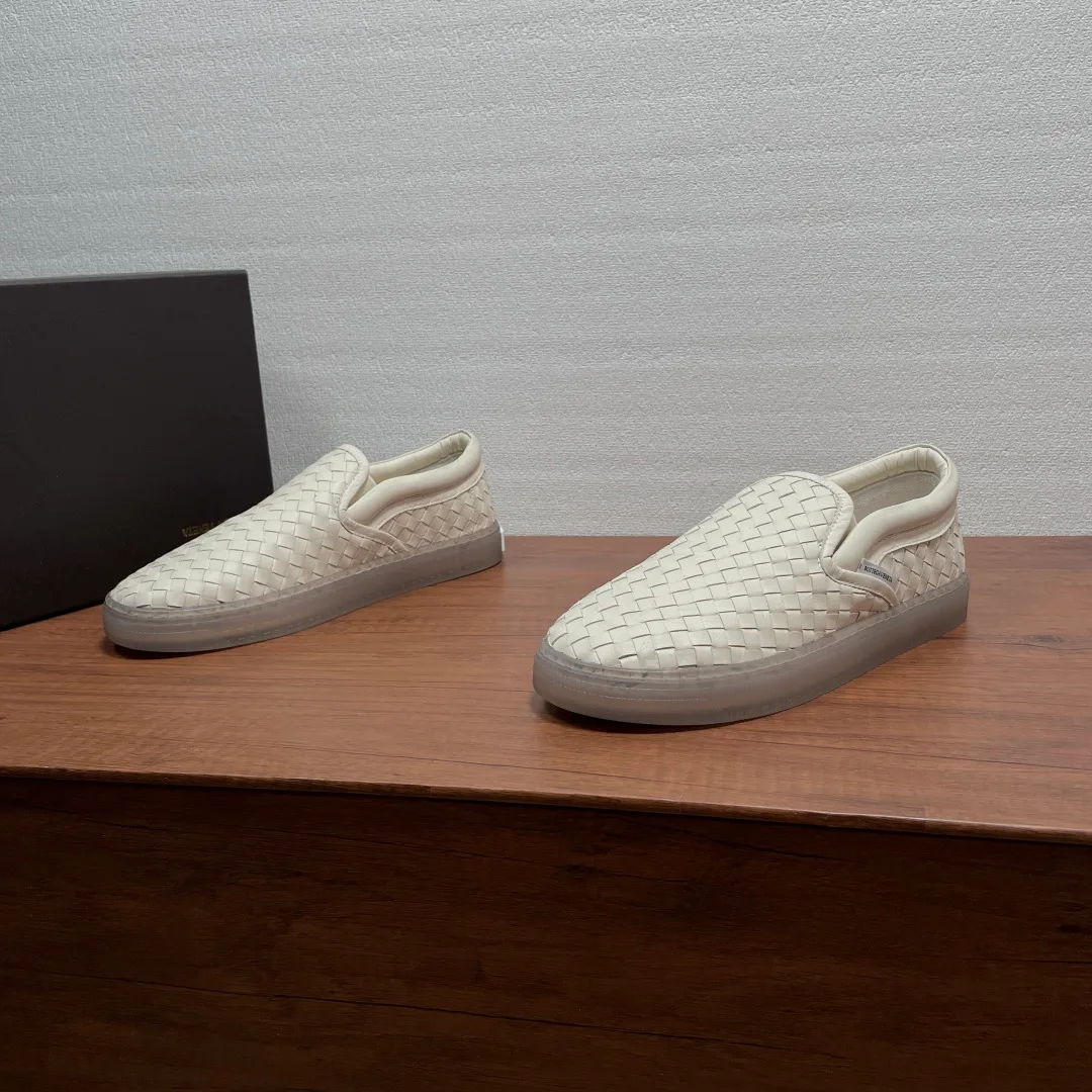 Кроссовки Мужские Bottega Veneta 17954820