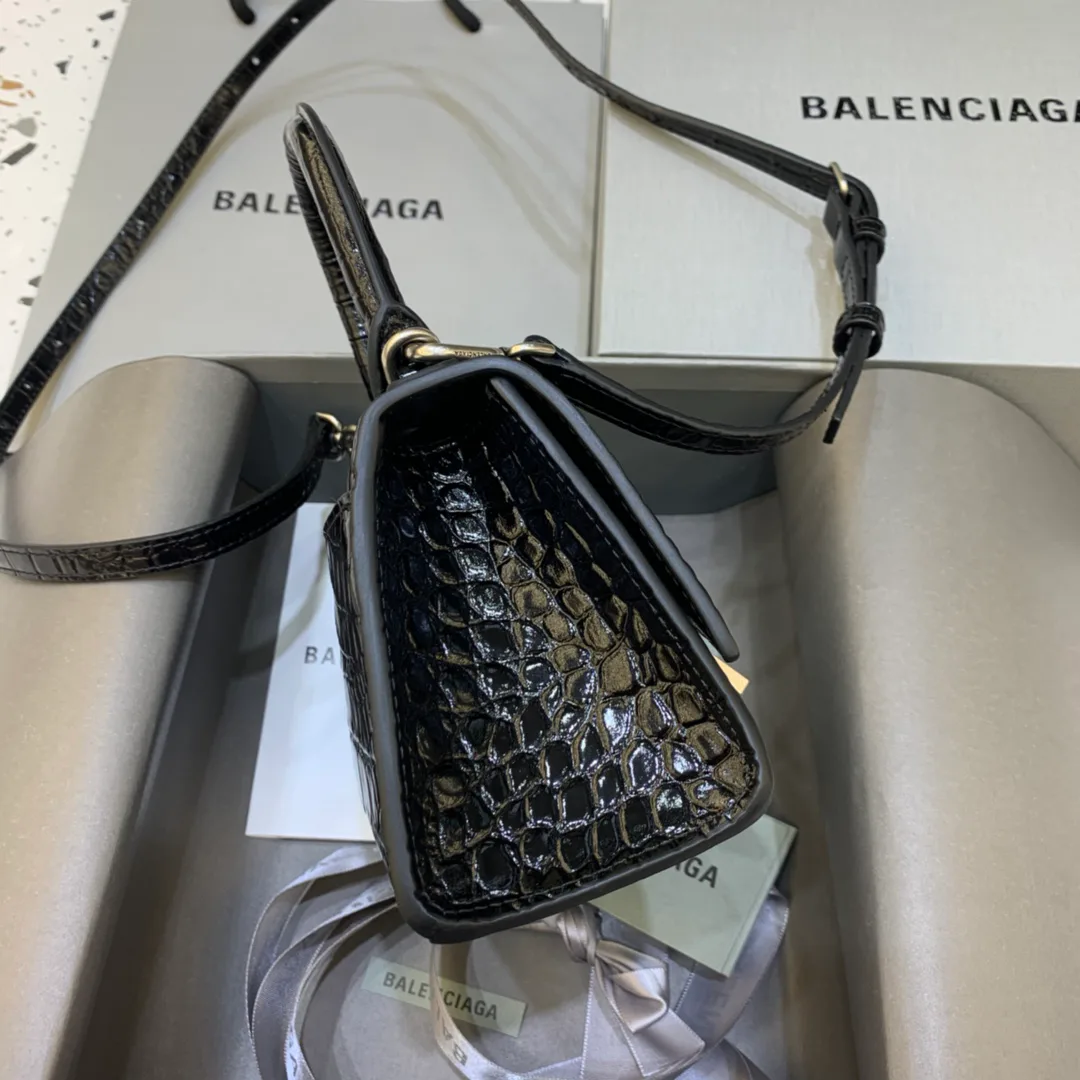 Классические Сумки Женские Balenciaga 11864259